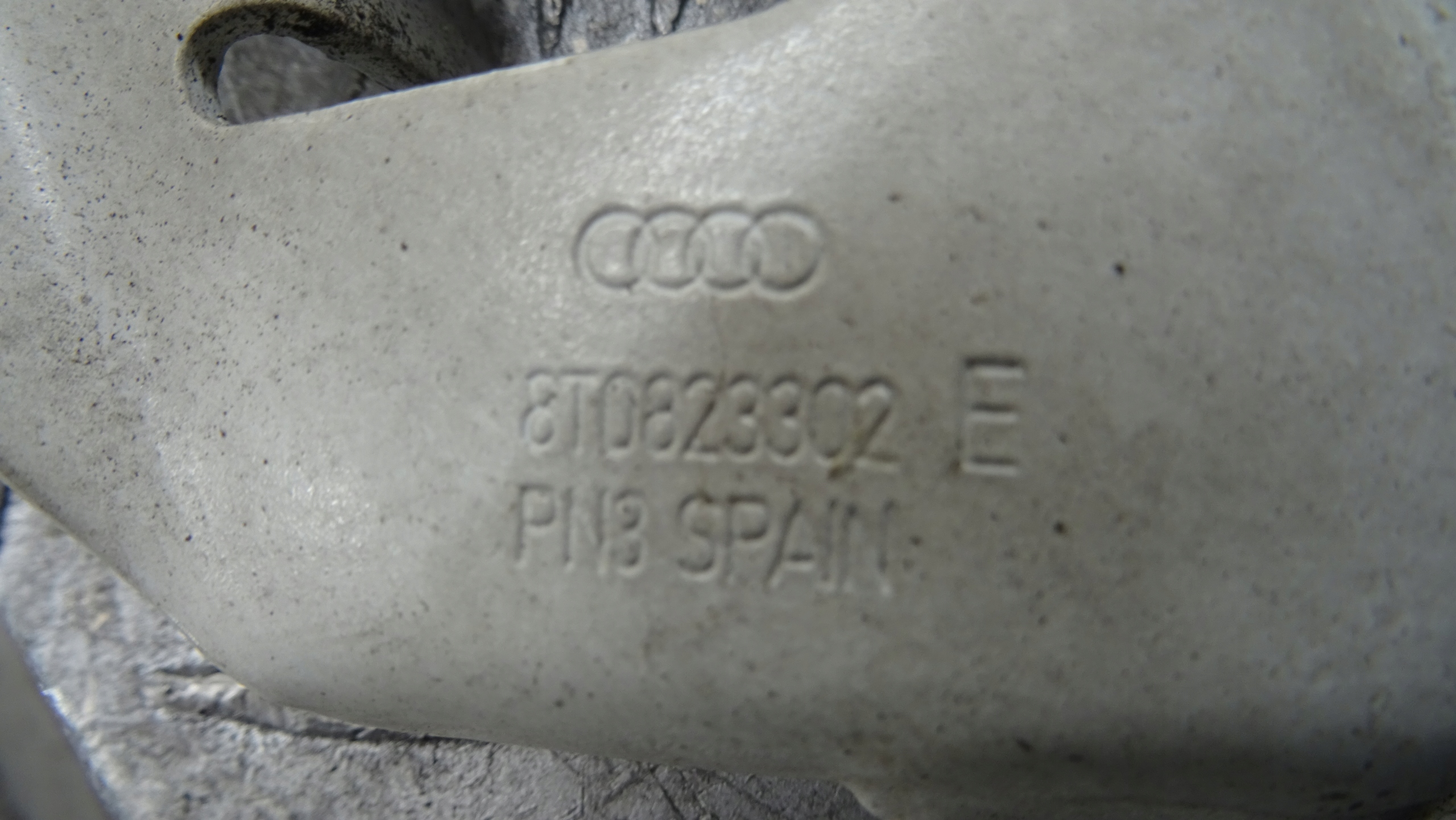Cerniere cofano 8T0823302E AUDI A5 8T