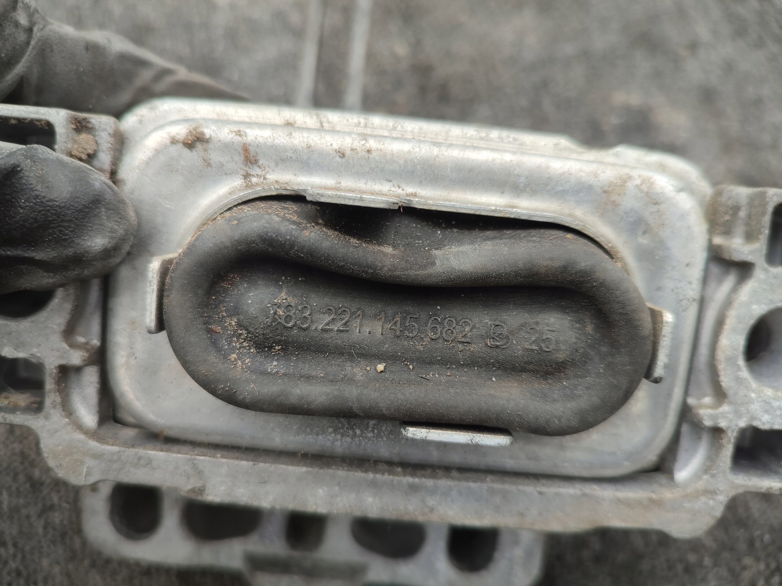engine mount VOLKSWAGEN TIGUAN II 2015- 3Q0199262D