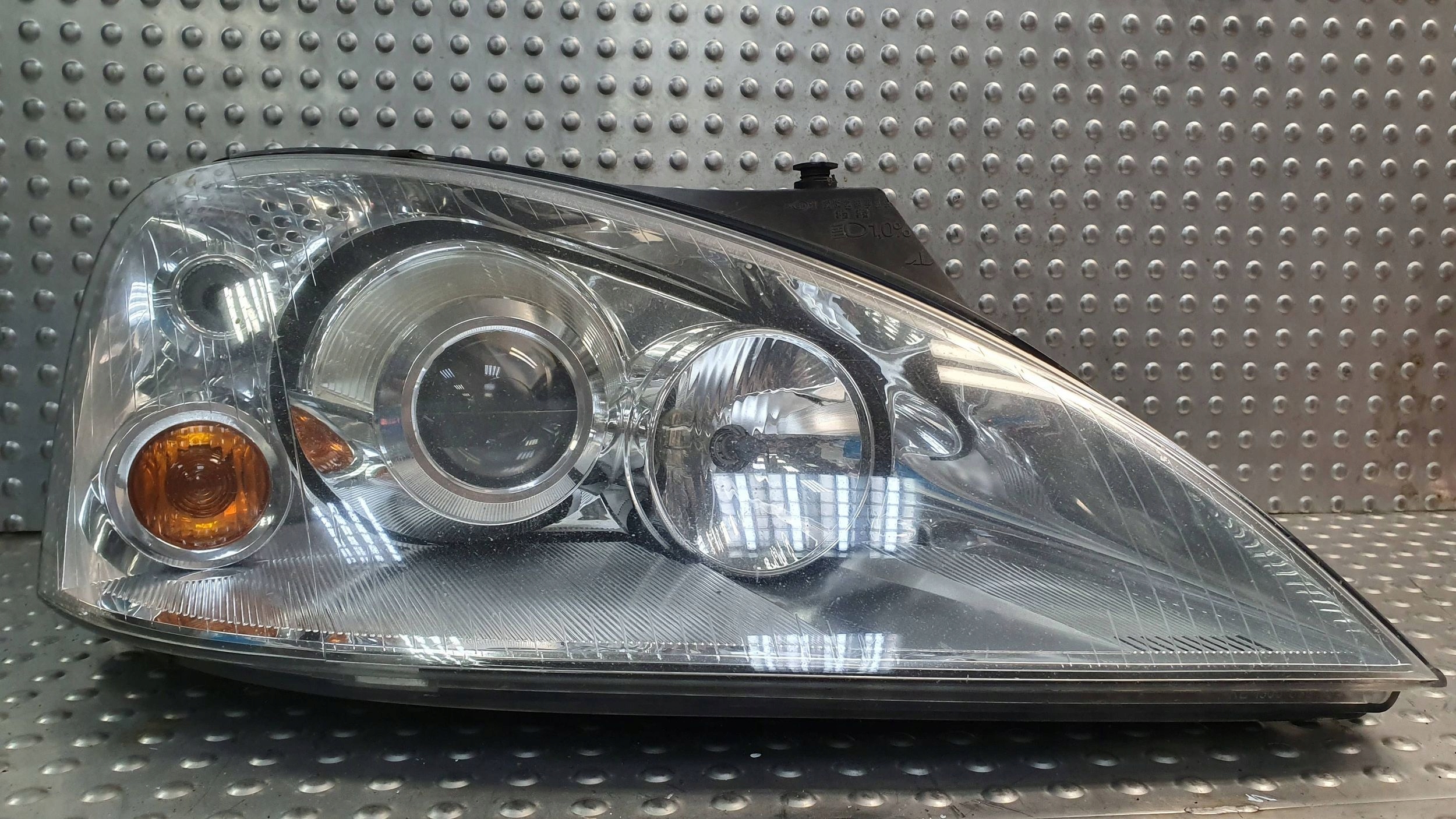 light XENON front right FORD GALAXY MK2 0301183272 04