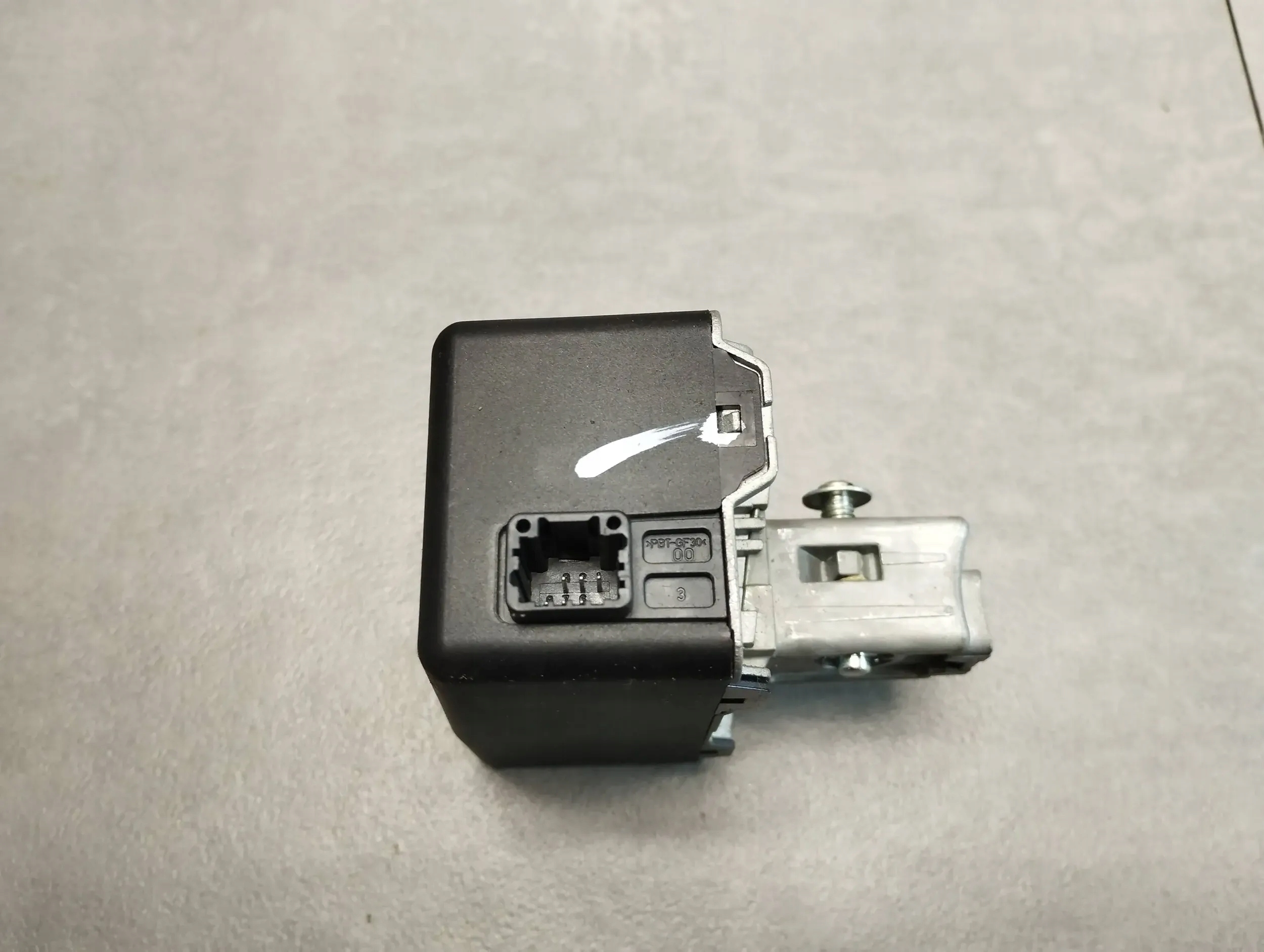 Renault Scenic IV BLOKADA des Lenkrads 487001452R
