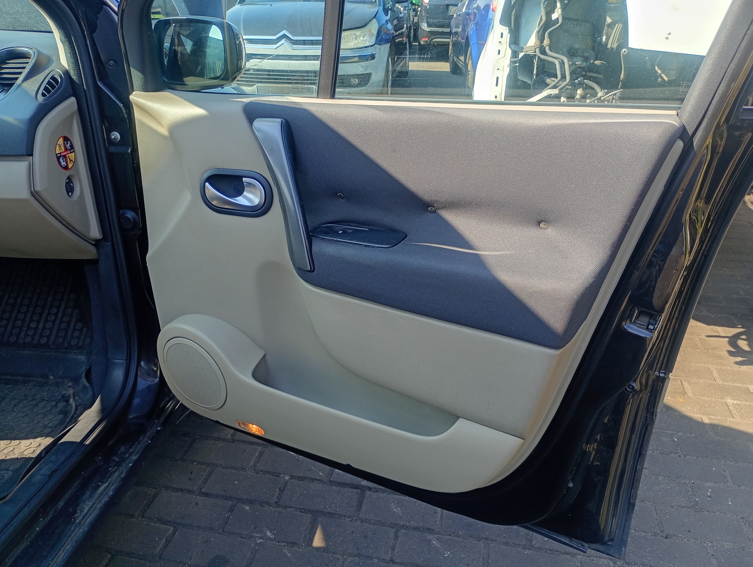 mécanisme abaissement vitres droite avant Renault Scenic 2 FL 05-08