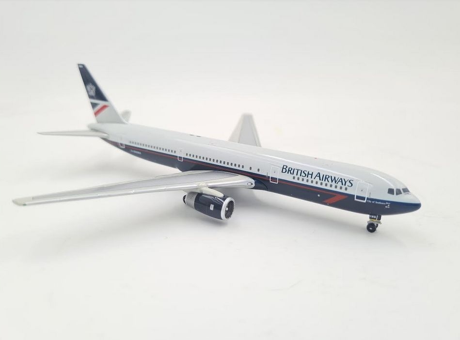 Boeing 767-300 British 1:400 Gemini G-bnwm Model