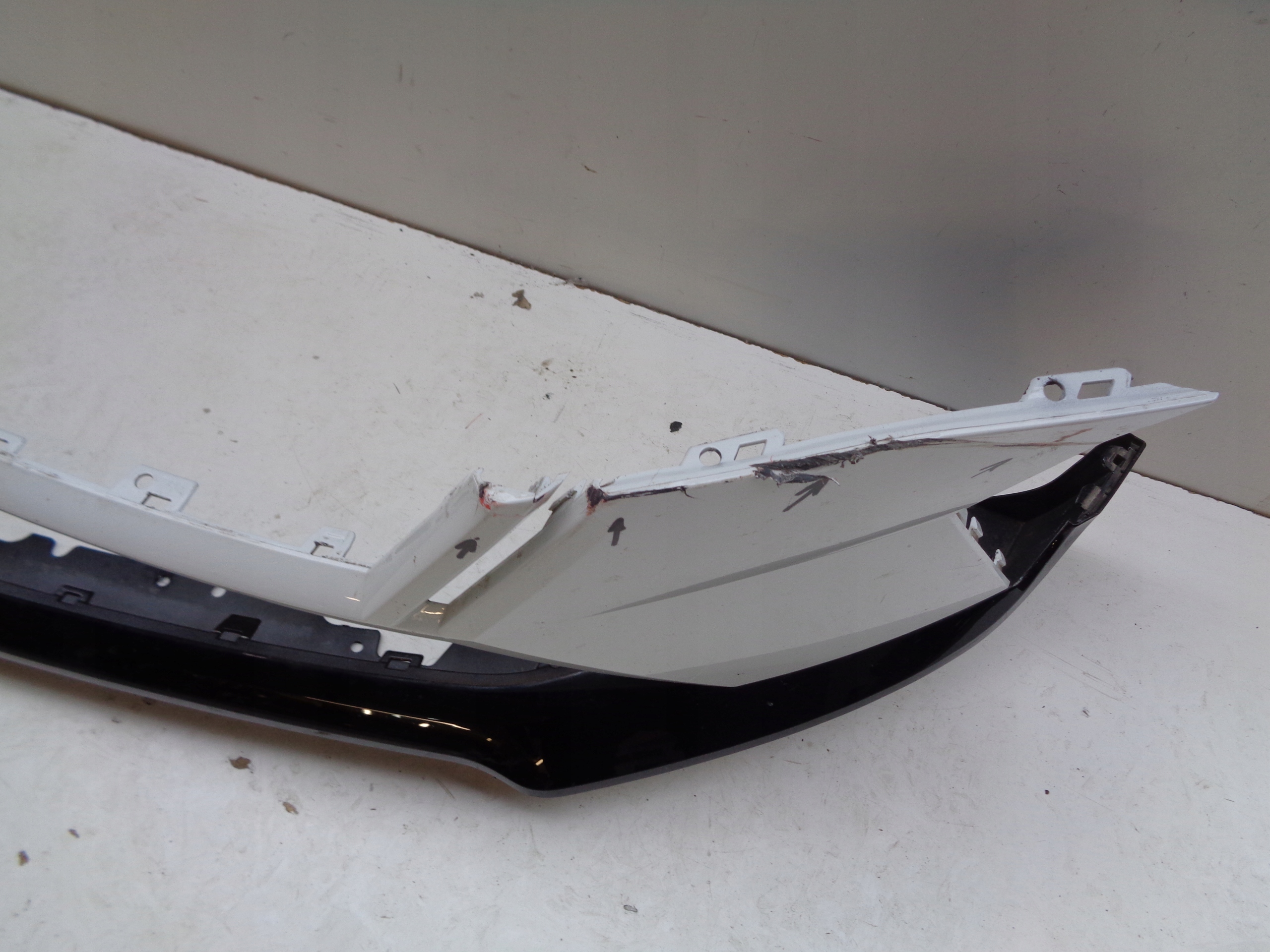 accessori Paraurti Anteriore SPOILER RENAULT MEGANE V E-TECH 23