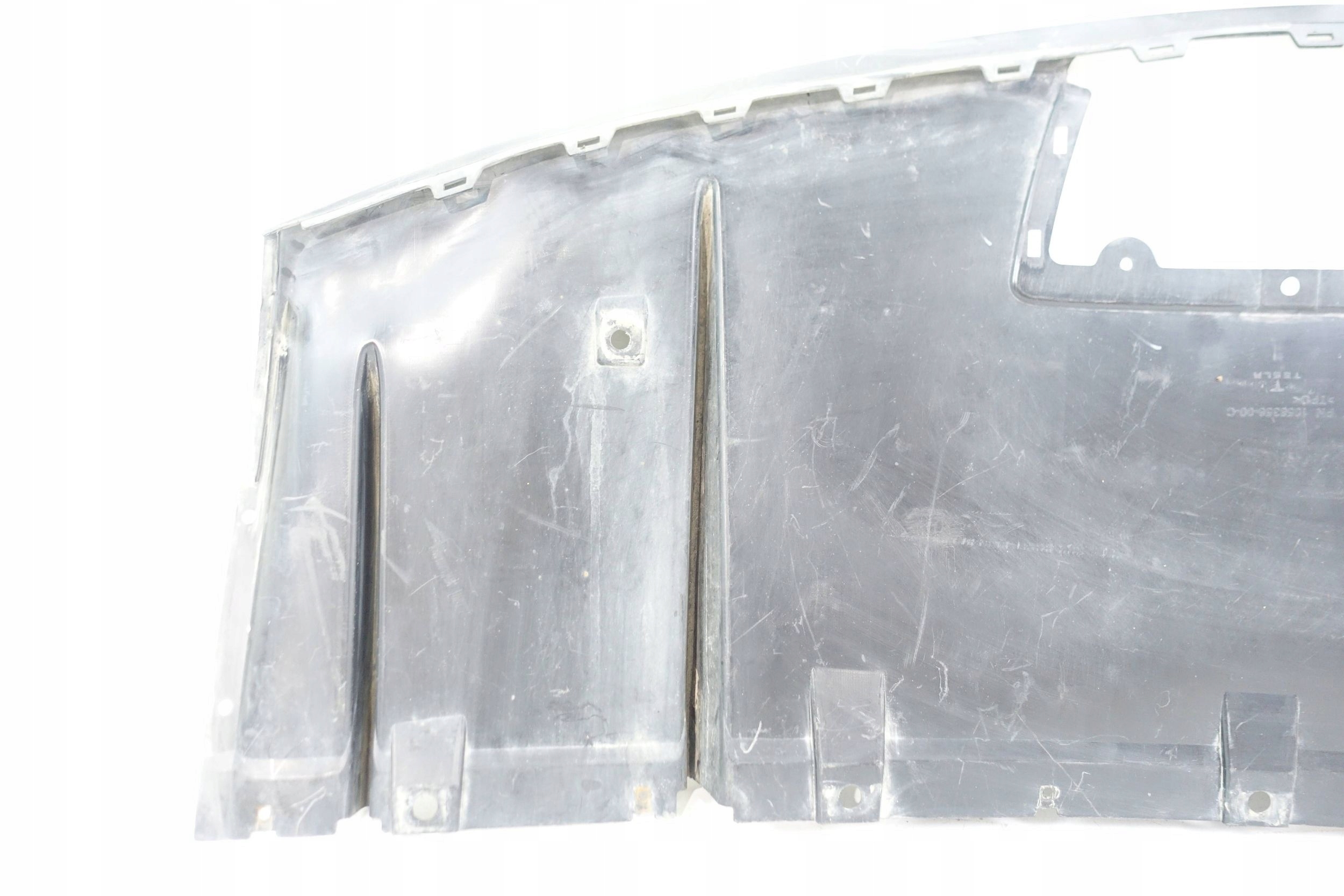 cover diffuser moulding of a bumper rear part rear TESLA MODEL X 105835600C