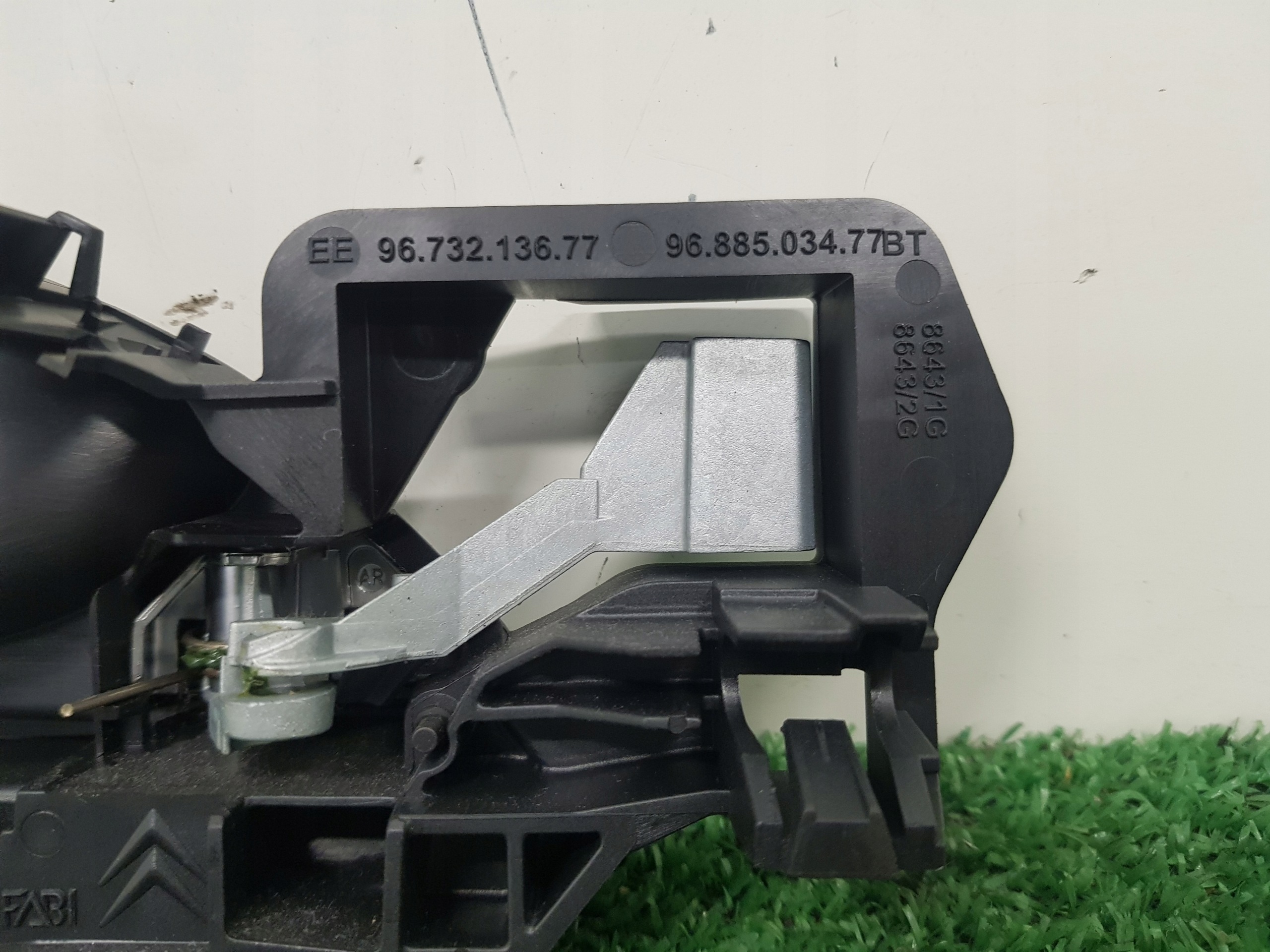 Poignée Gauche Avant Interne CITROEN DS-5 9673213677 9688503477BT