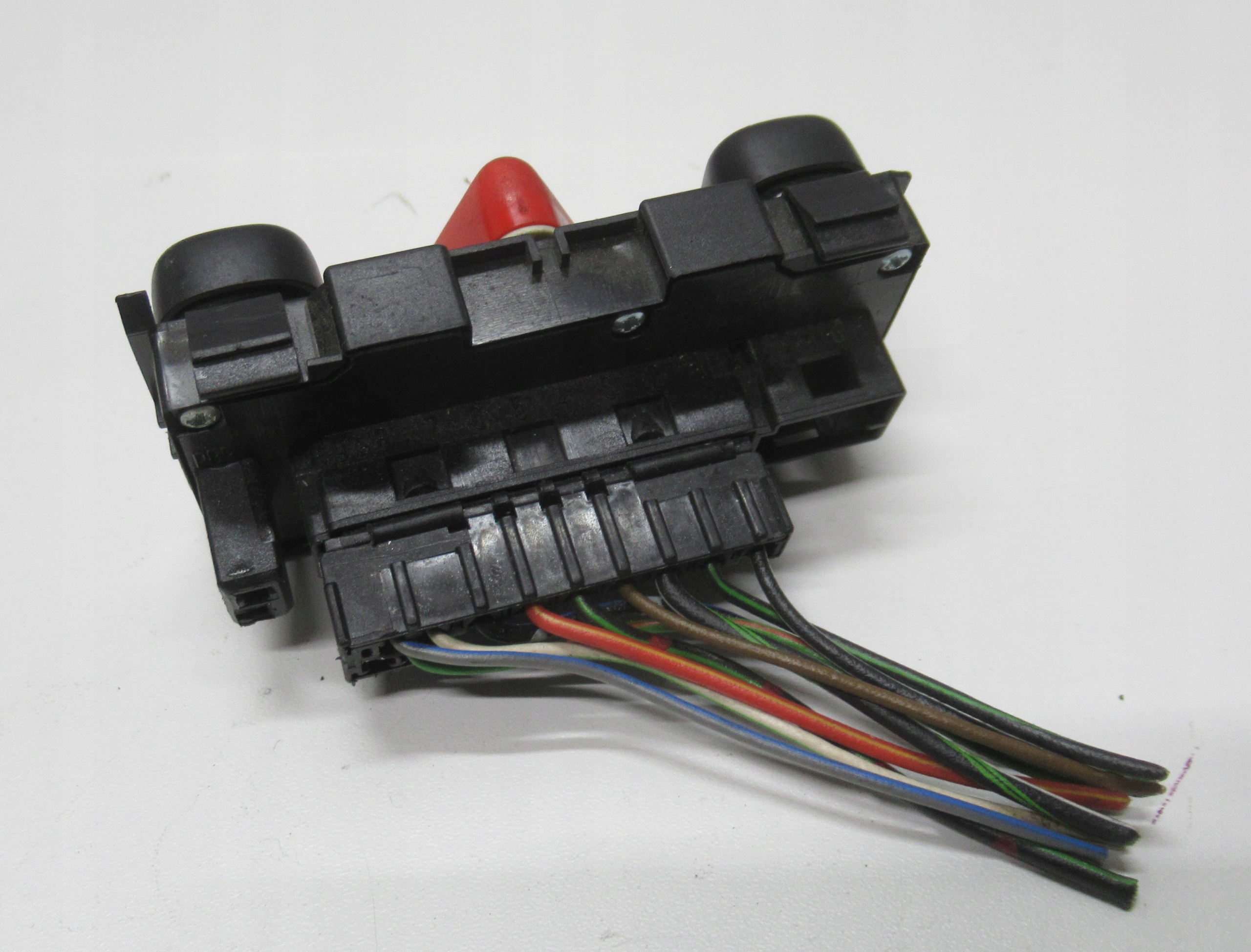 MERCEDES E W210 switch of warning lights 2108201310
