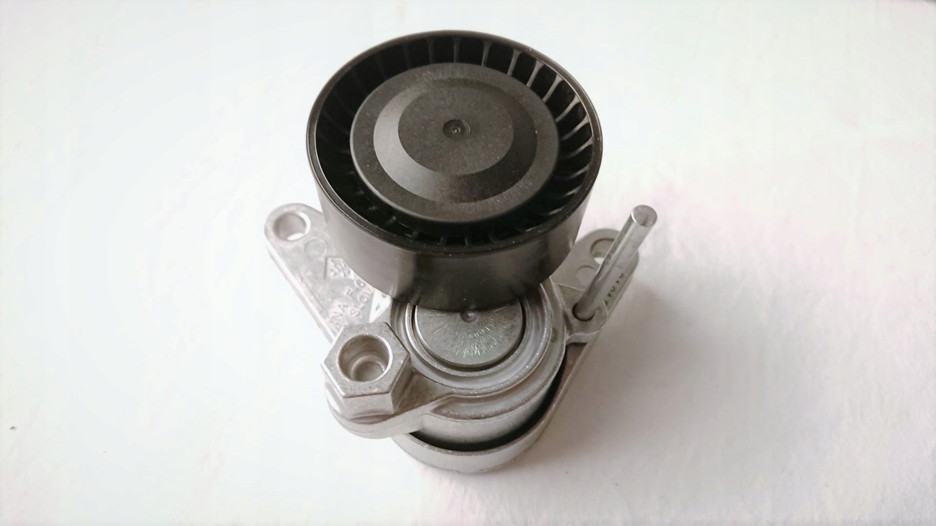 NAPINACZ + PASEK + ROLKA AUDI A4 B8 B9 A5 2.0 TDI Typ samochodu Samochody dostawcze Samochody osobowe