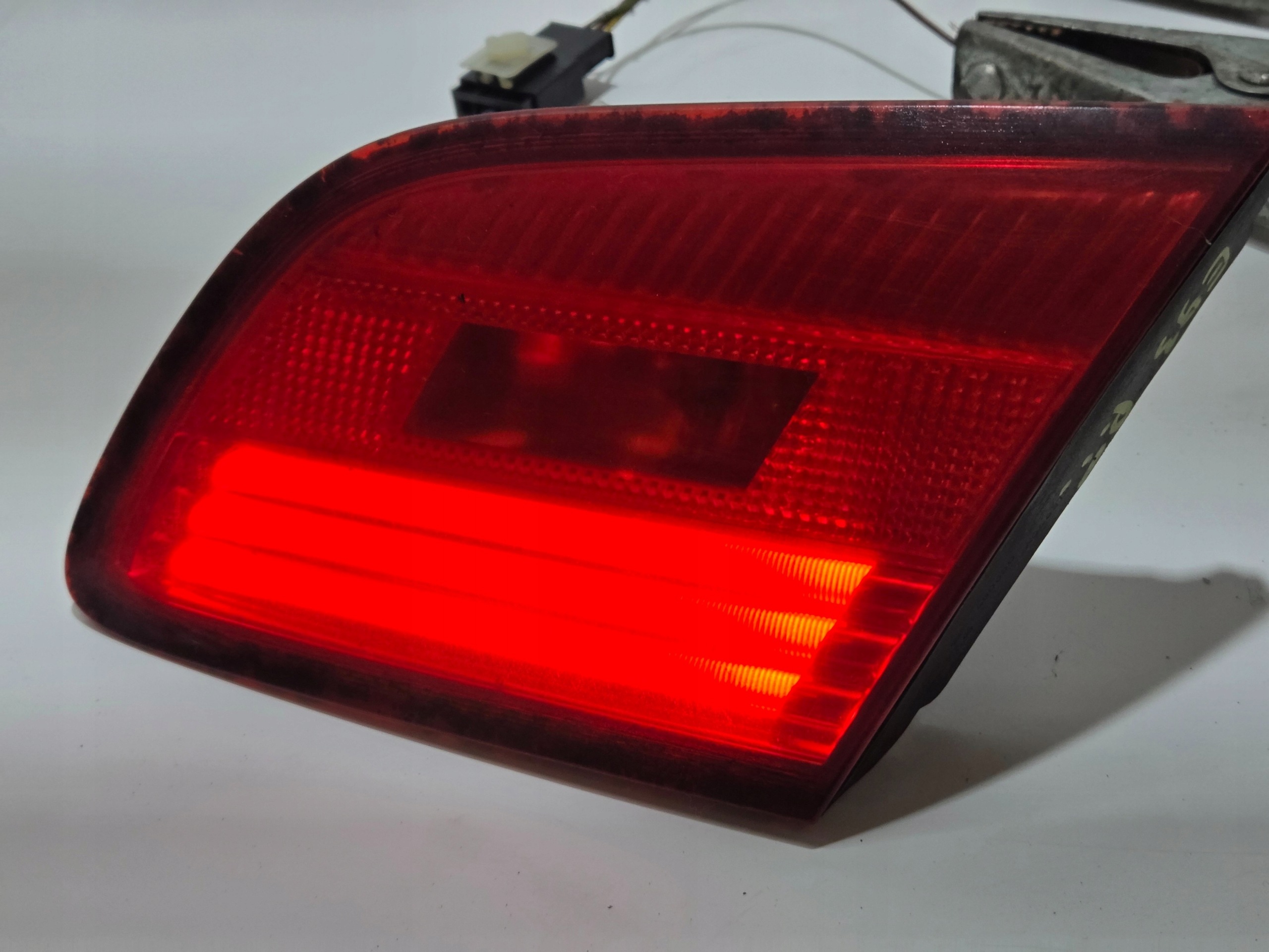 far desna stražnja BMW E93 7162304