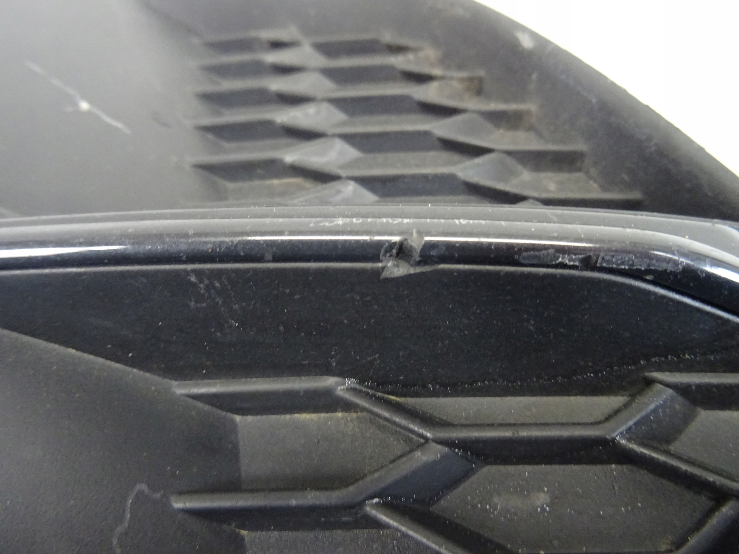 grid of a bumper front front left AUDI A3 8V LIFT S-LINE 8V3807681AB