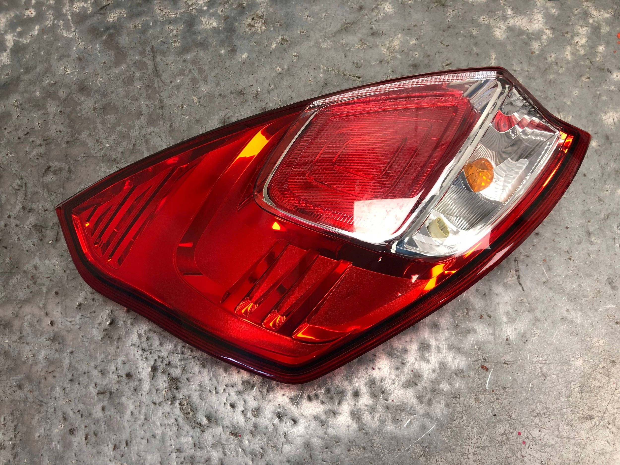 light left rear part FORD FIESTA MK7 LIFT 5D C1BB-13405-AE