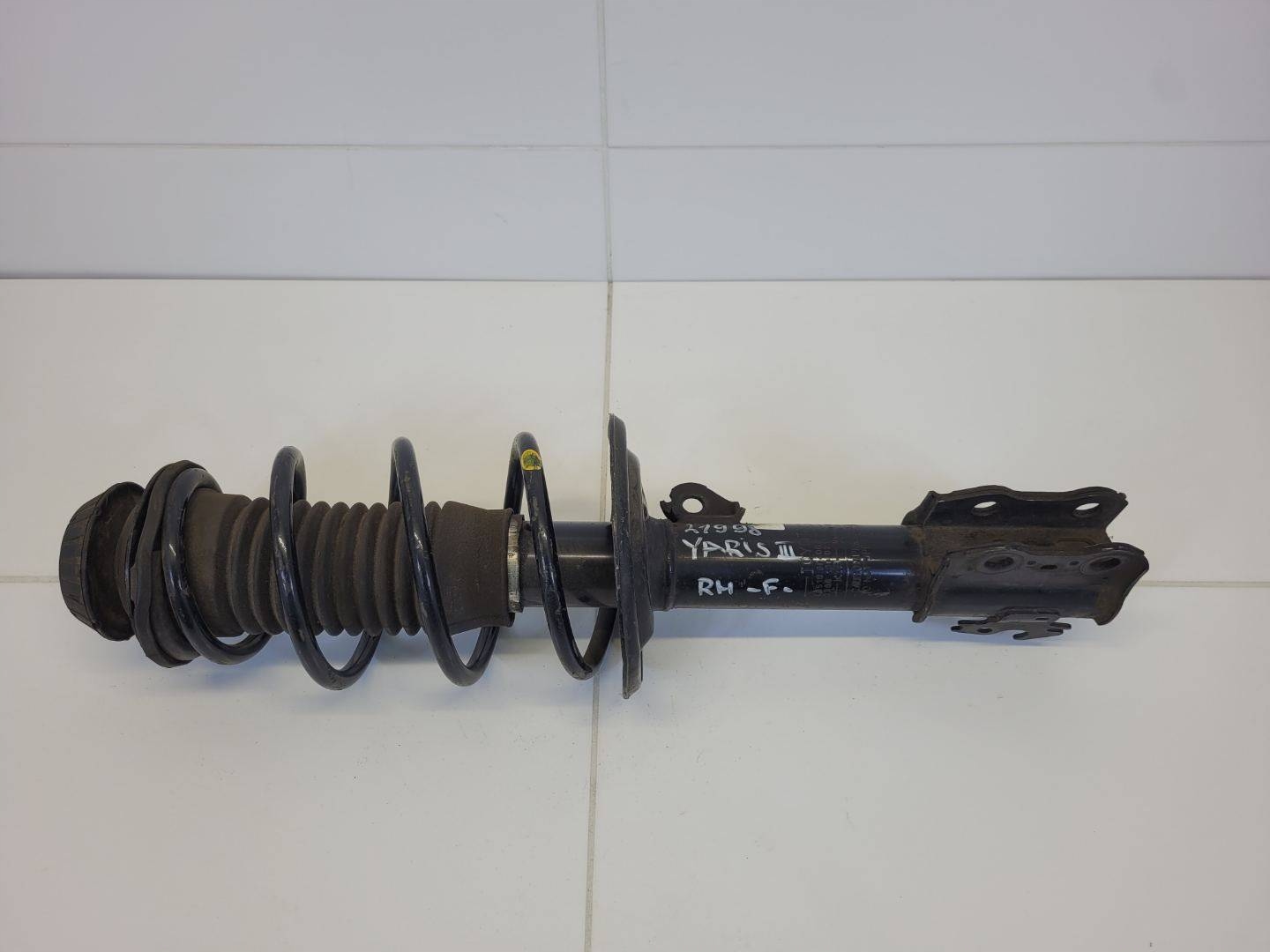 shock absorber front right side Toyota Yaris XP130 2nd facelift 2018