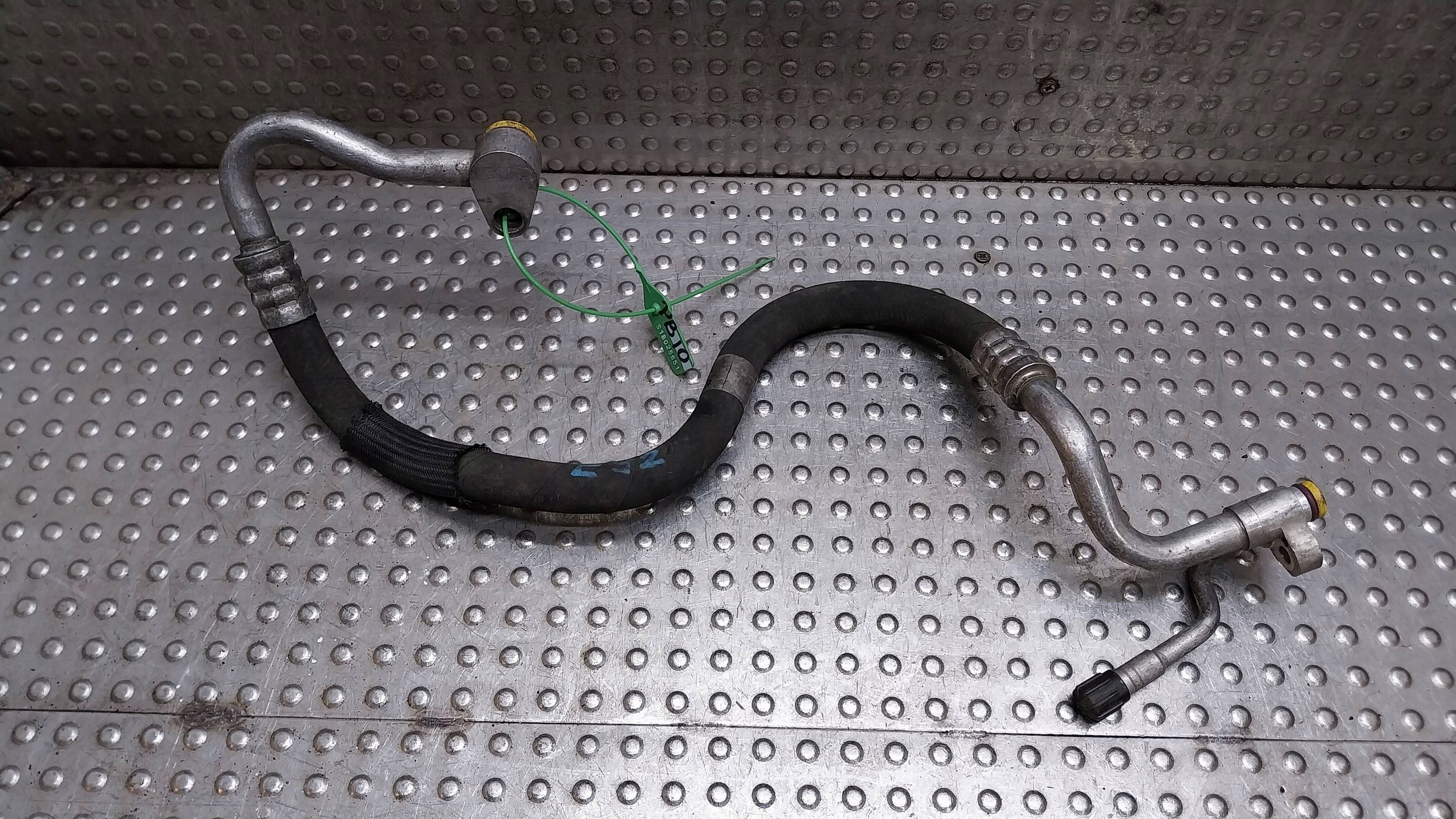 Schlauch klimaanlage 4237906 BMW E90 E91 E92 E93 2.0D