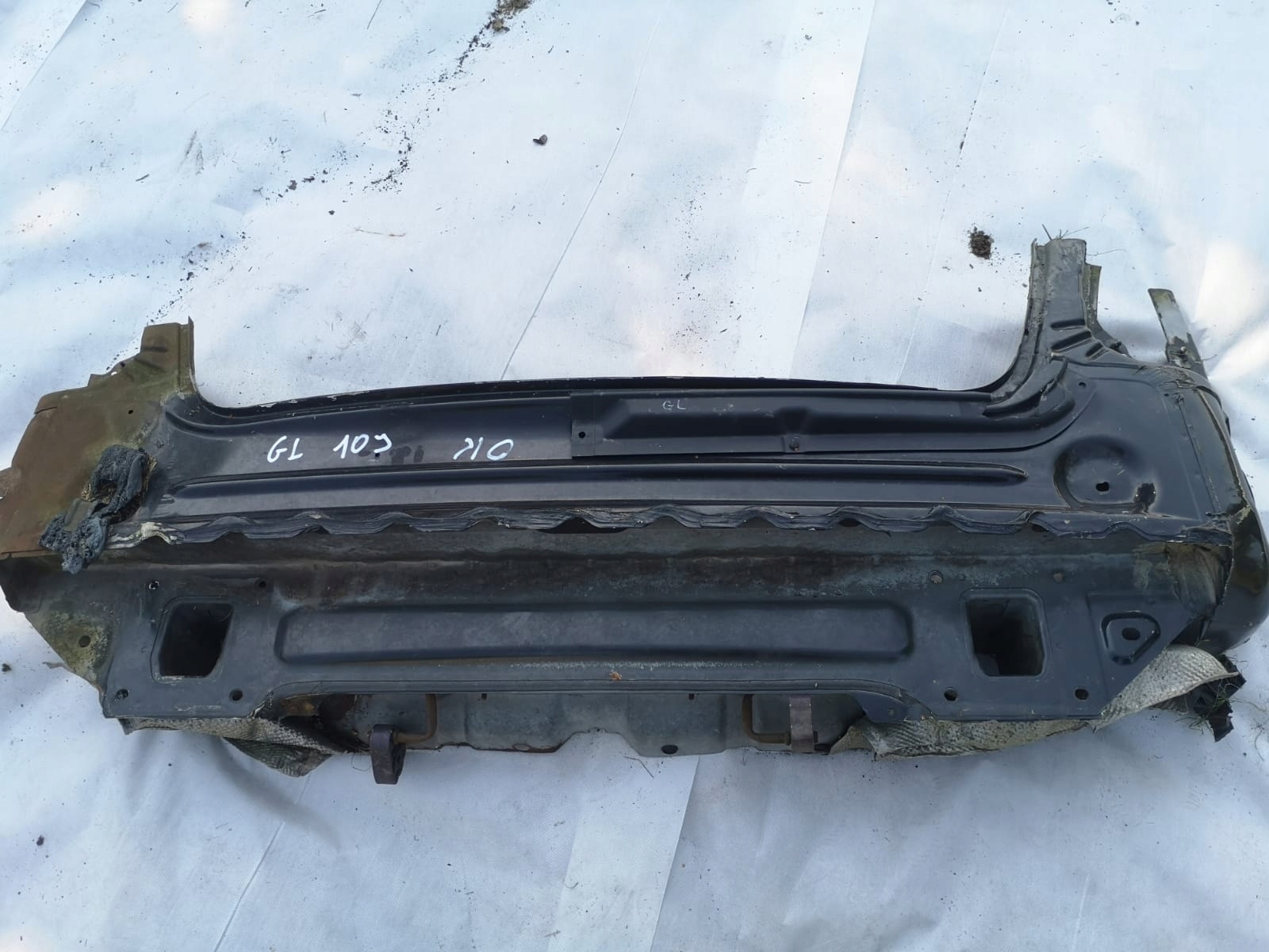 Mercedes GL X164 PAS TYŁ ĆWIARTKA Producent części Mercedes-Benz OE