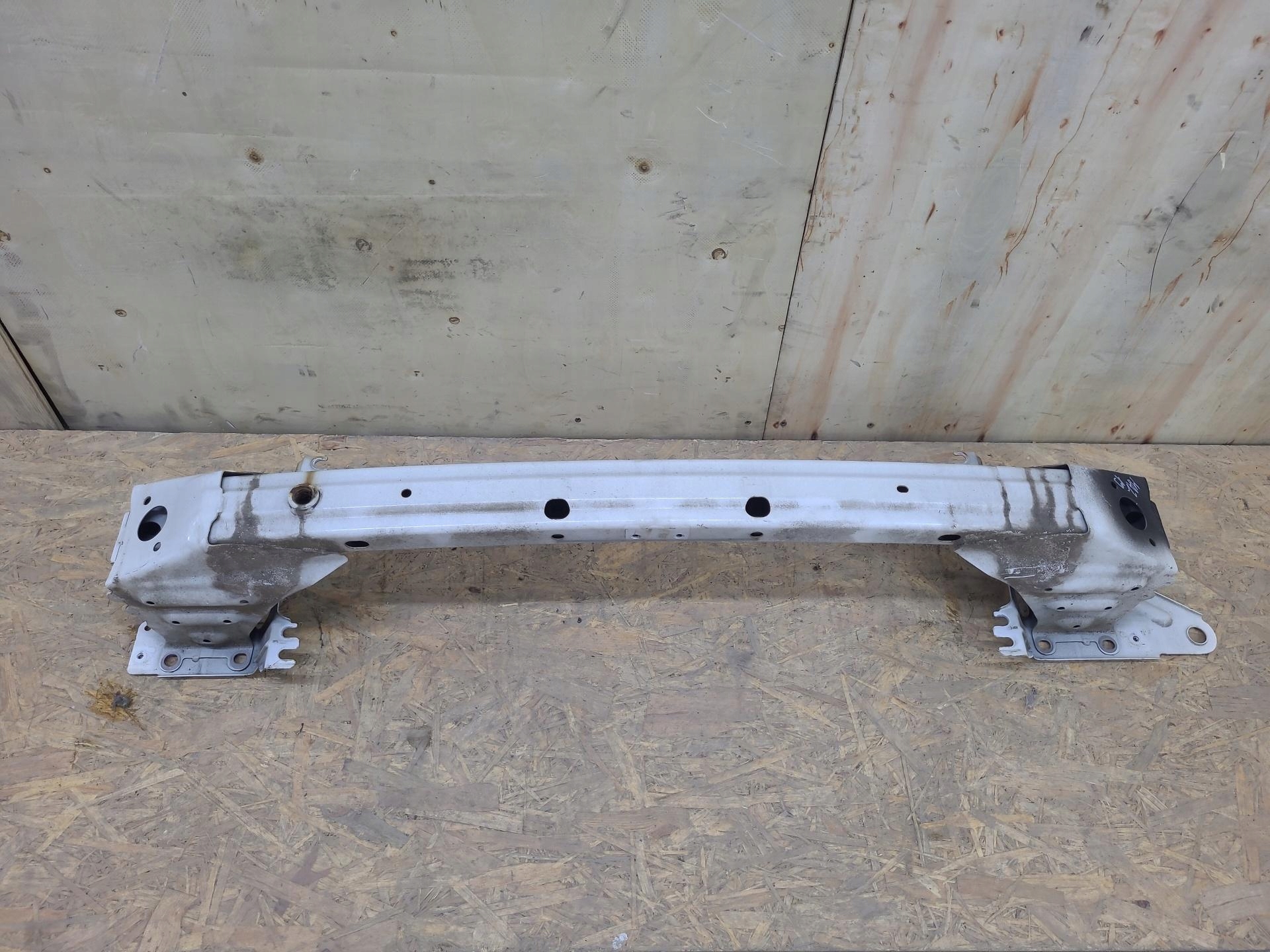 sider pillar of a bumper front Mazda 6 facelift 2007