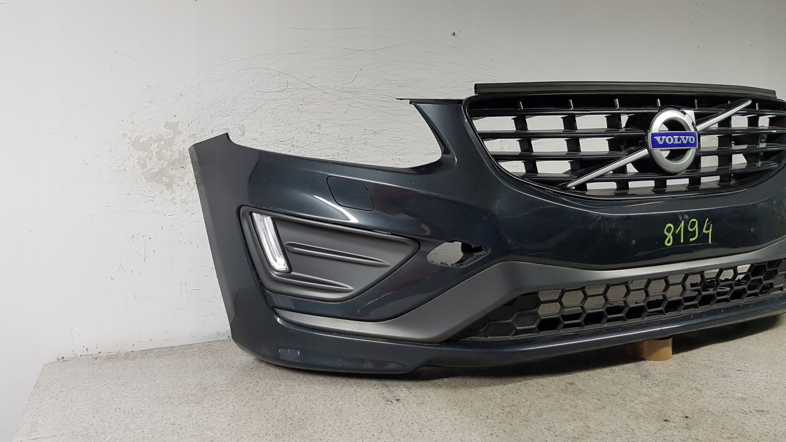 VOLVO XC60 XC 60 R-design 13 - complete LEDY bumper front 8194