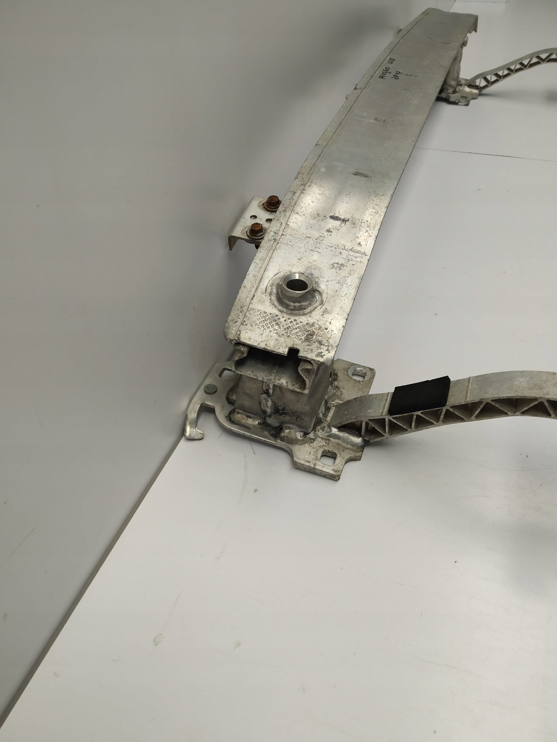 2012-2019r Peugeot 208 e TRAVERSA paraurti Anteriore Originale