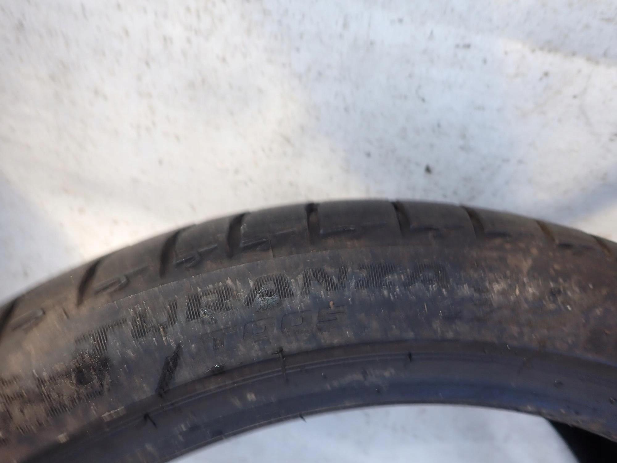 BRIDGESTONE TURANZA 225/40 R19 gomma LETNIA