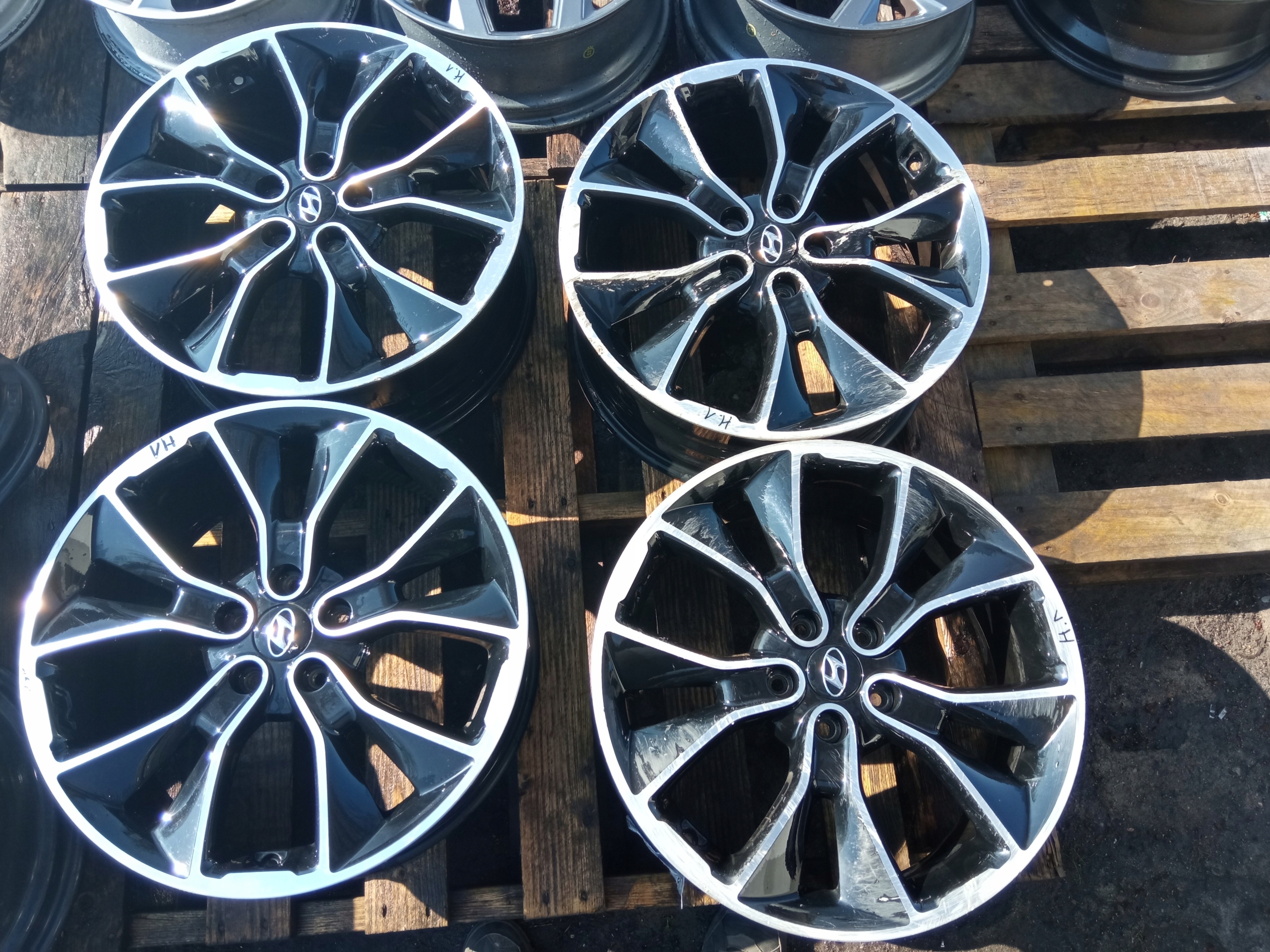 4× Диск алюминиевый Hyundai OE N My18 8.0