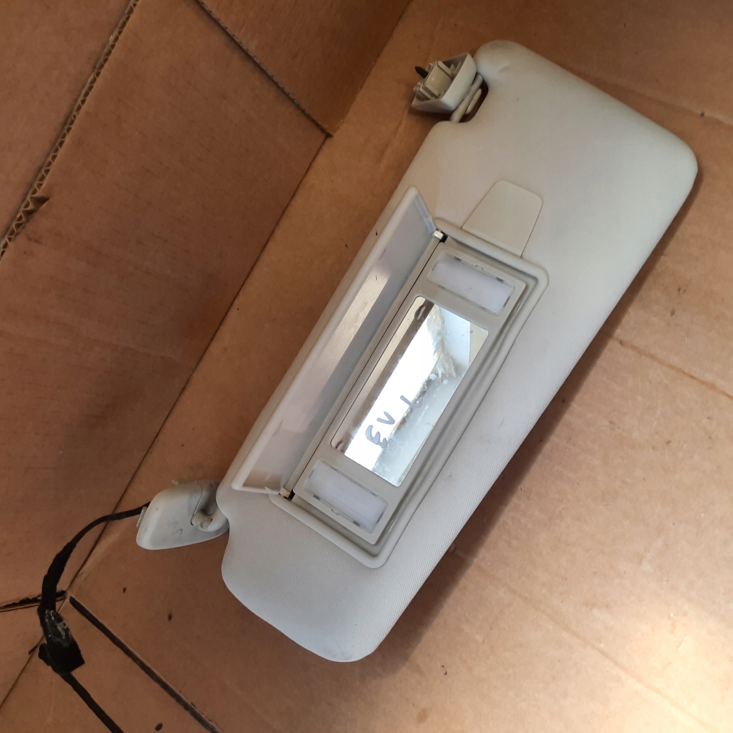 Range Rover evoque osłona słonecznik prawy