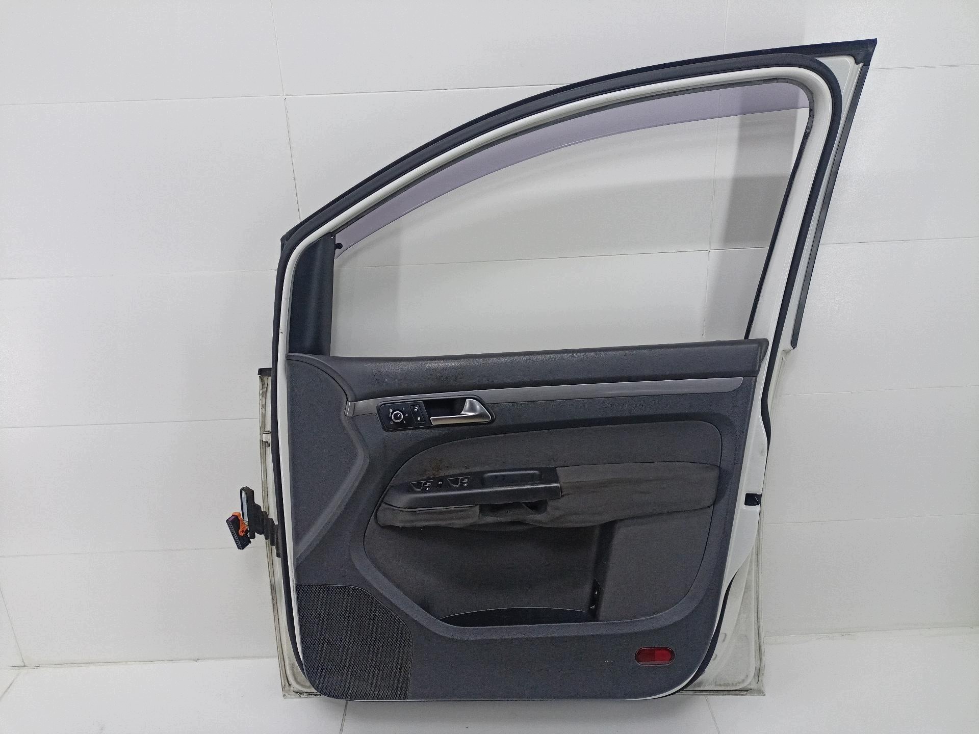 door front right side Volkswagen Touran 2nd facelift 2011