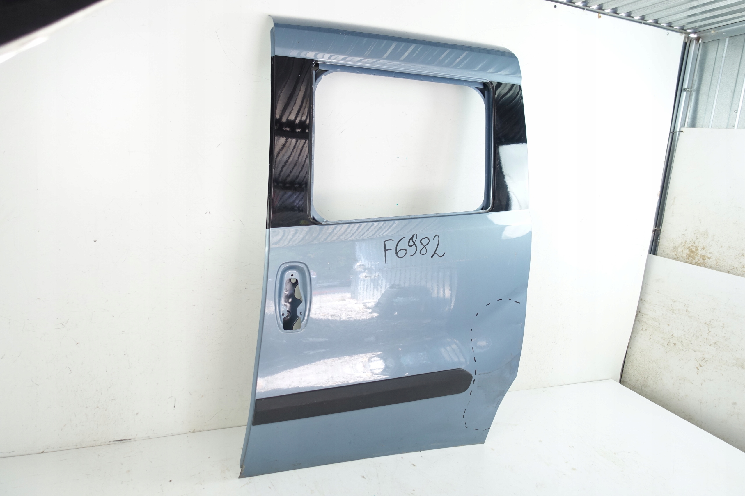FIAT DOBLO II OPEL COMBO D 2010- door sliding side left