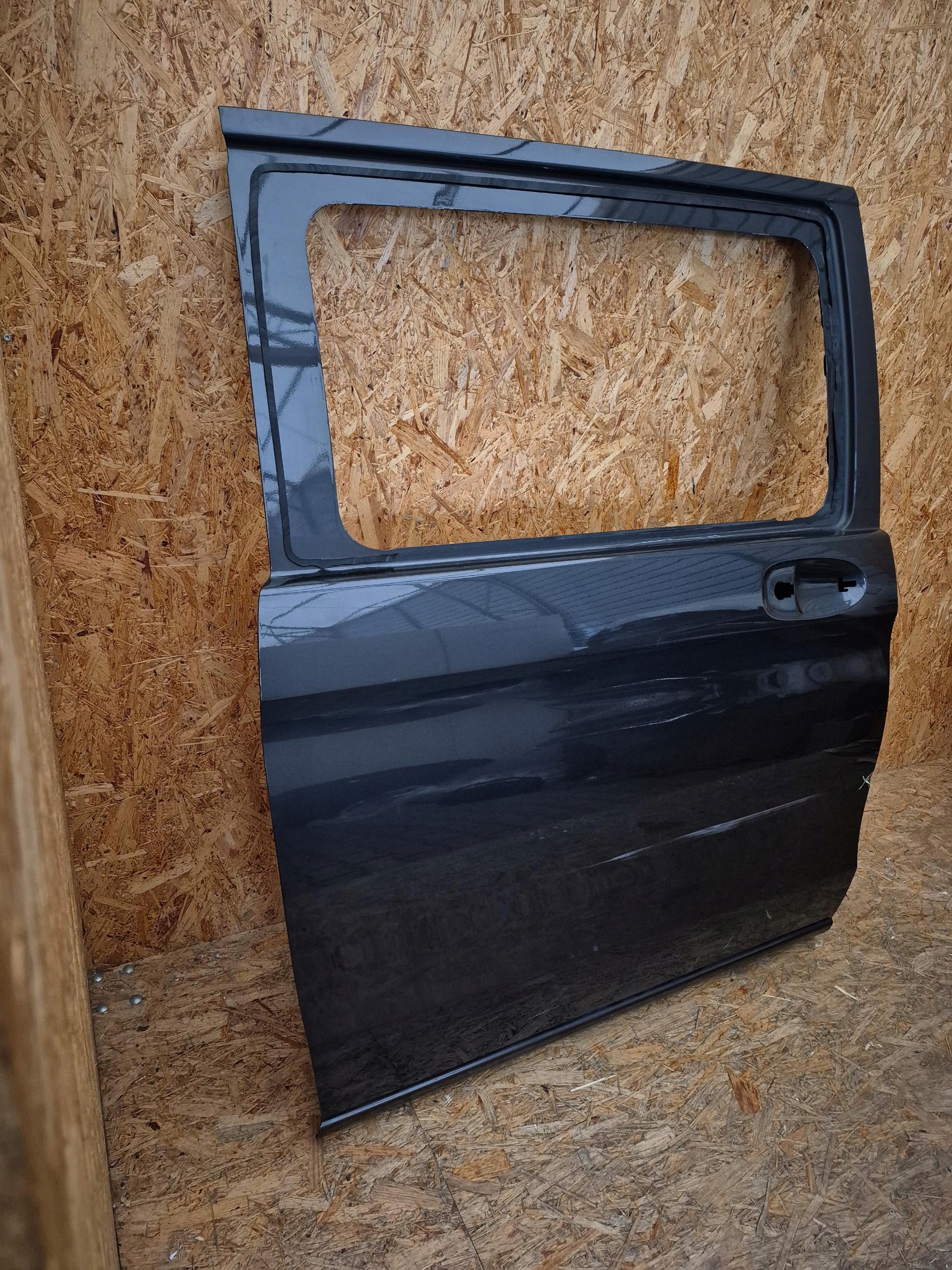 DRZWI BOCZNE ELEKTRYCZNE MERCEDES VITO W447 Strona zabudowy przód - prawa