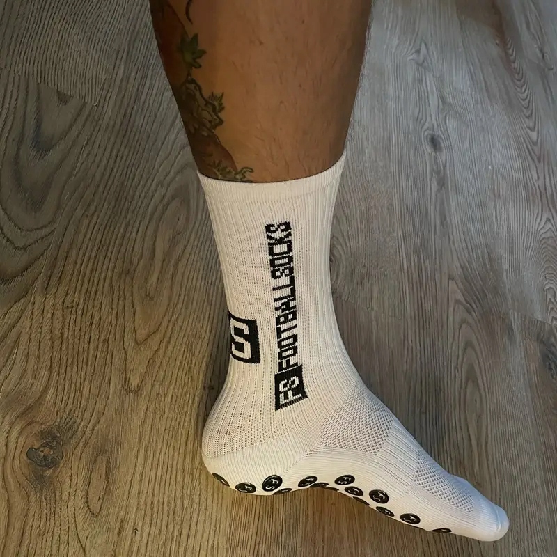 SKARPETY PIŁKARSKIE TRENINGOWE SPORTOWE GETRY HALA ANTYPOŚLIZGOWE R. 39-46 Marka inna