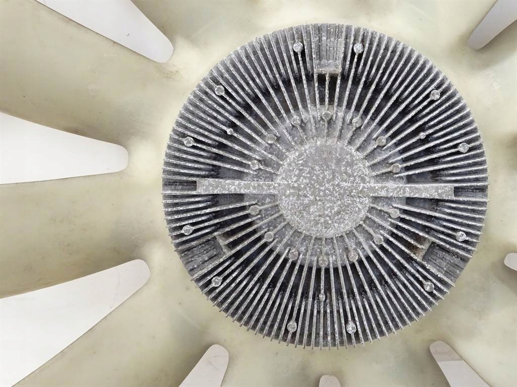 WENTYLATOR CHŁODNICY MAN TGX TGX18.440 EURO5 XL Producent części Inny