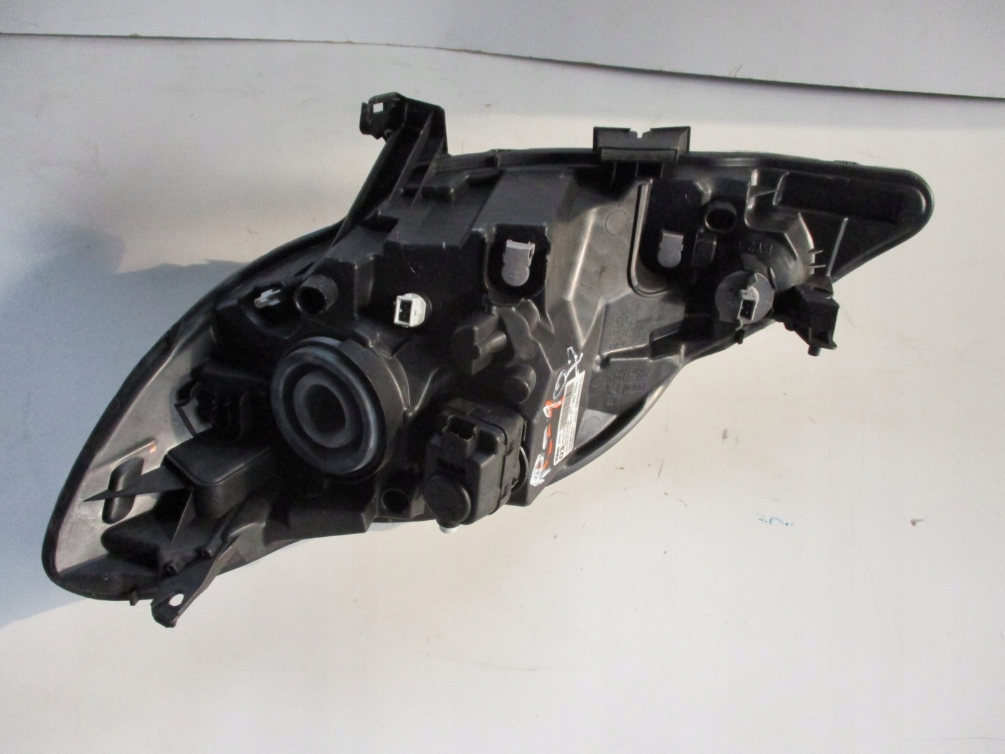 light right PEUGEOT 107 81110-0H030