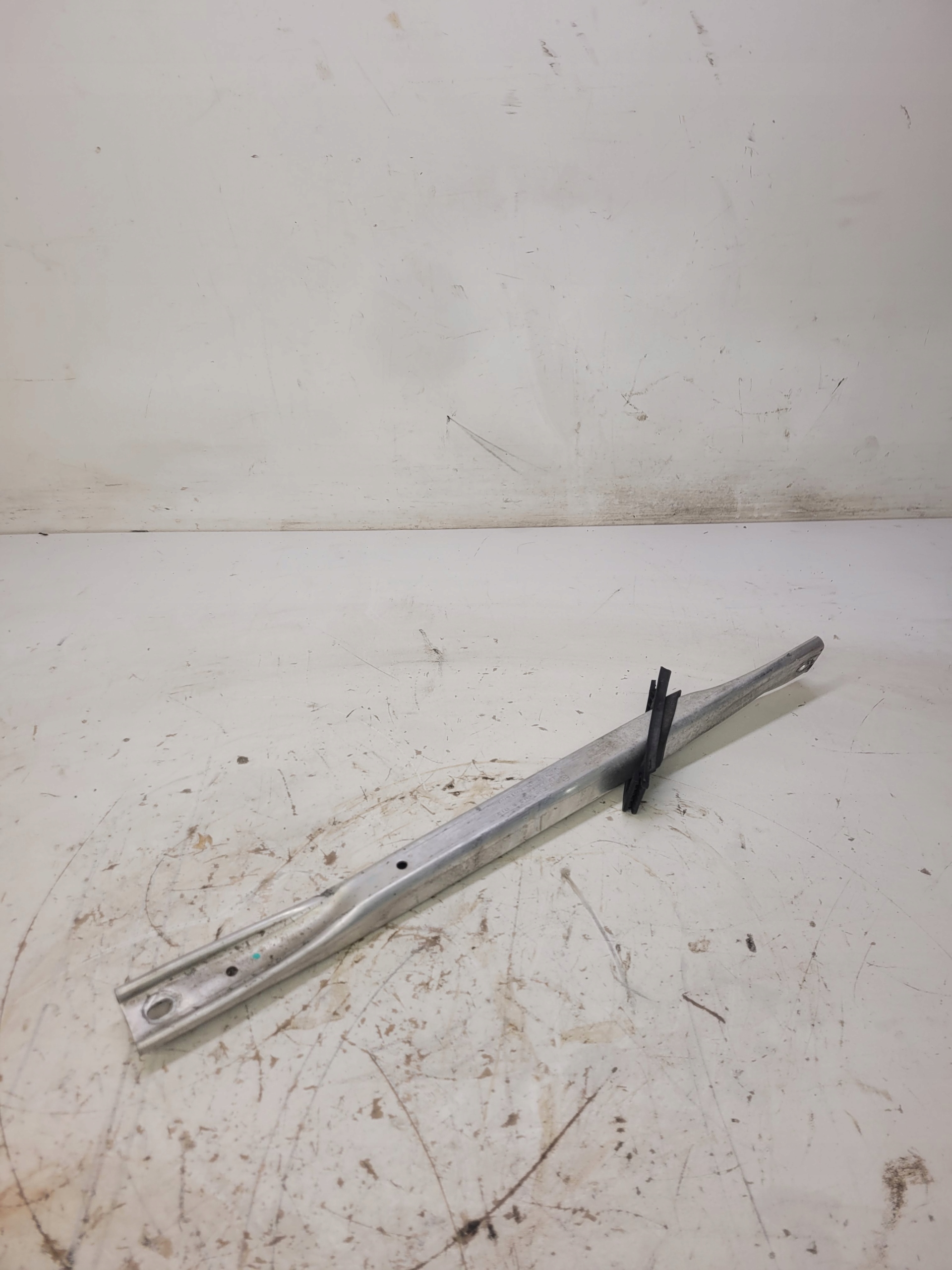 pillar NADWOZIA left AUDI A4 B9 8W0805645B