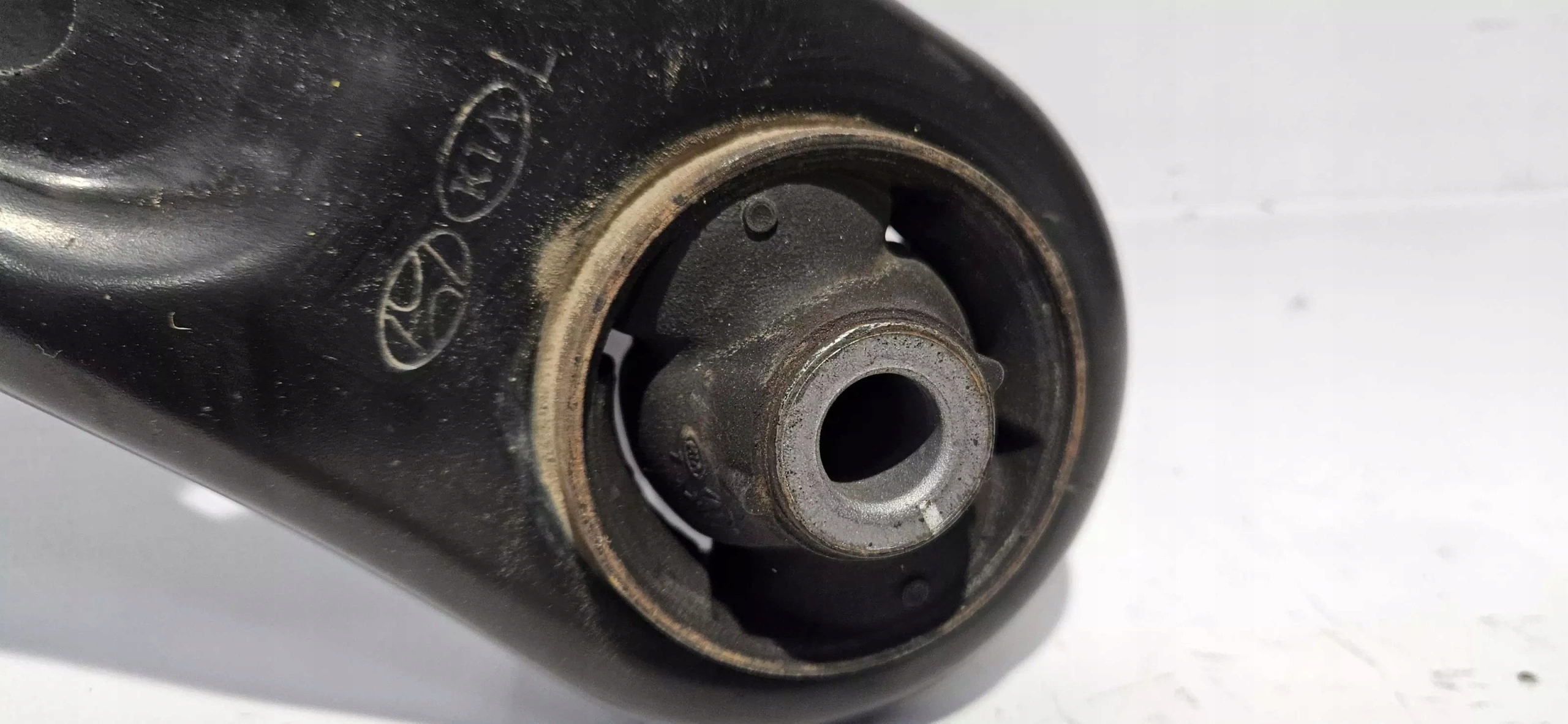 Querlenker links vorne KIA STONIC 2017- Original