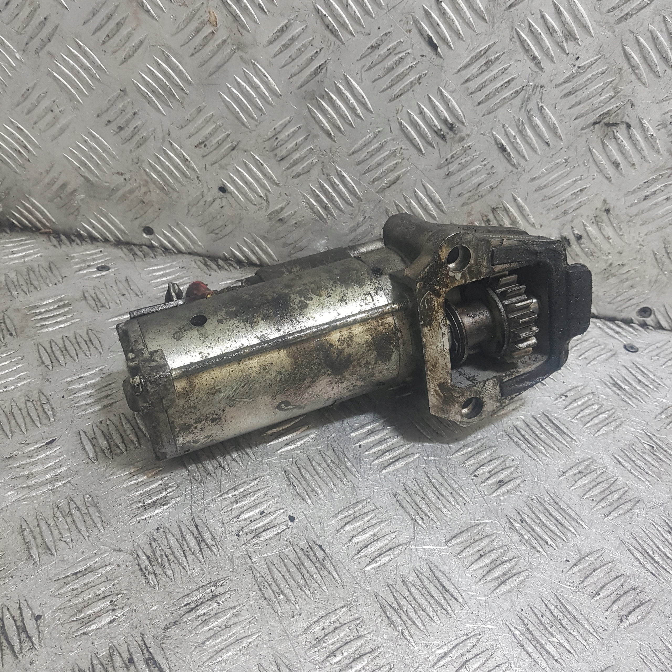 starter VOLKSWAGEN GOLF 4 1.6 SR