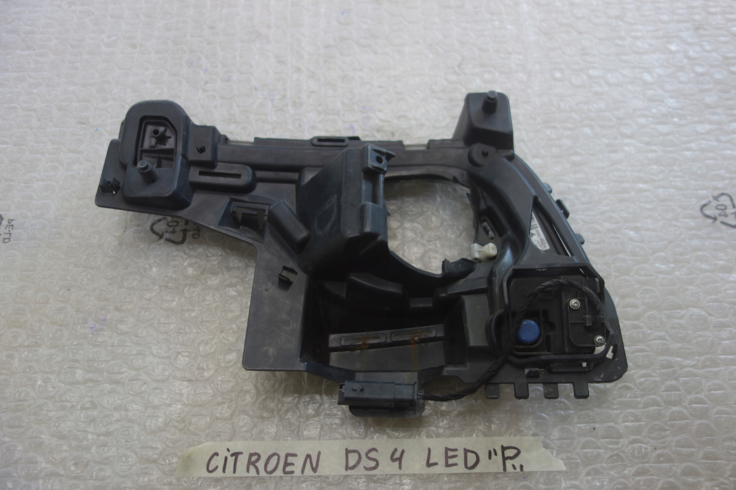 ГАЛОГЕН led правая CITROEN DS4 2015R