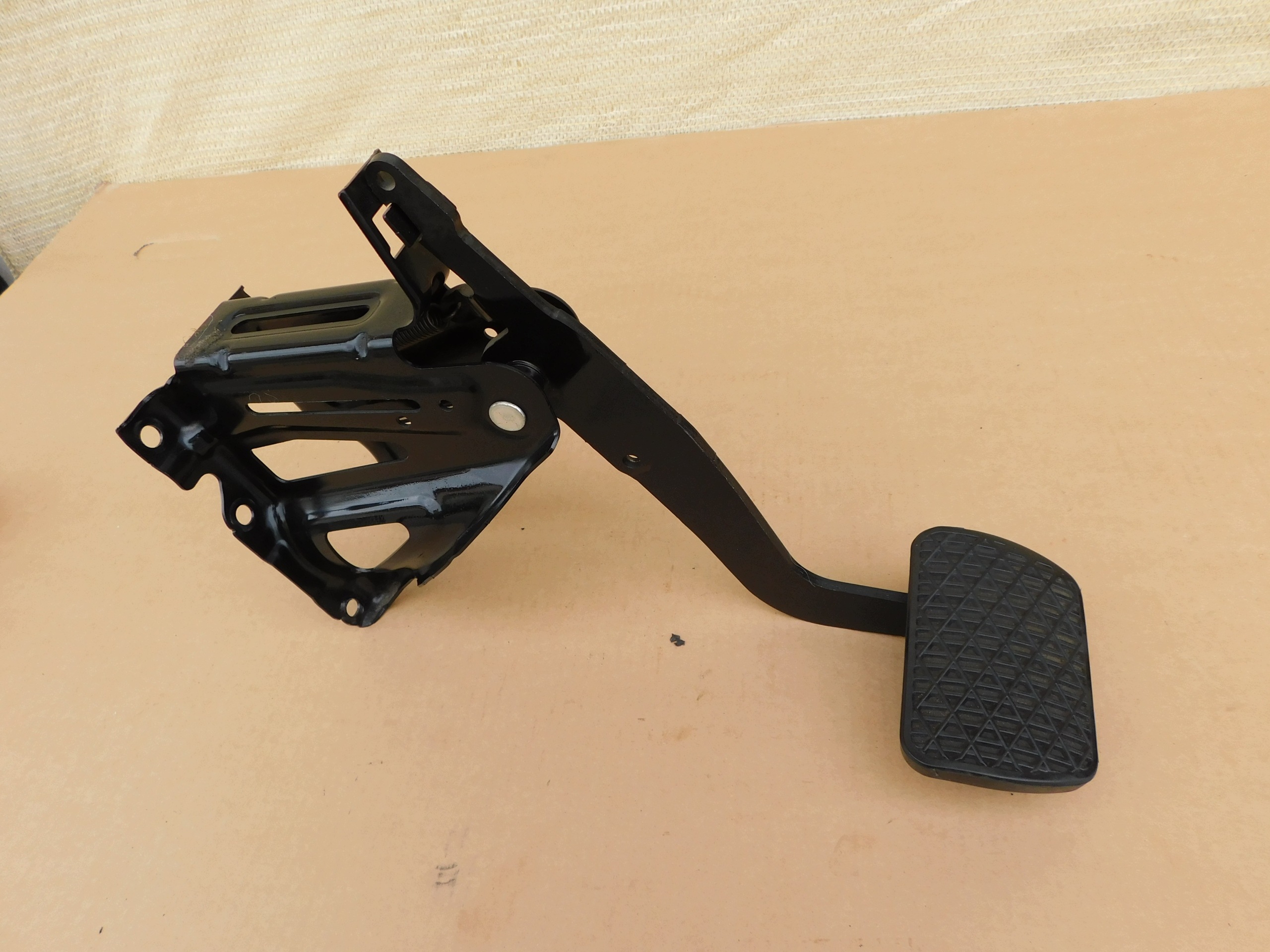 Pedal Frein automat Mercedes Sprinter 906 VW Crafter et Support plaque OEM