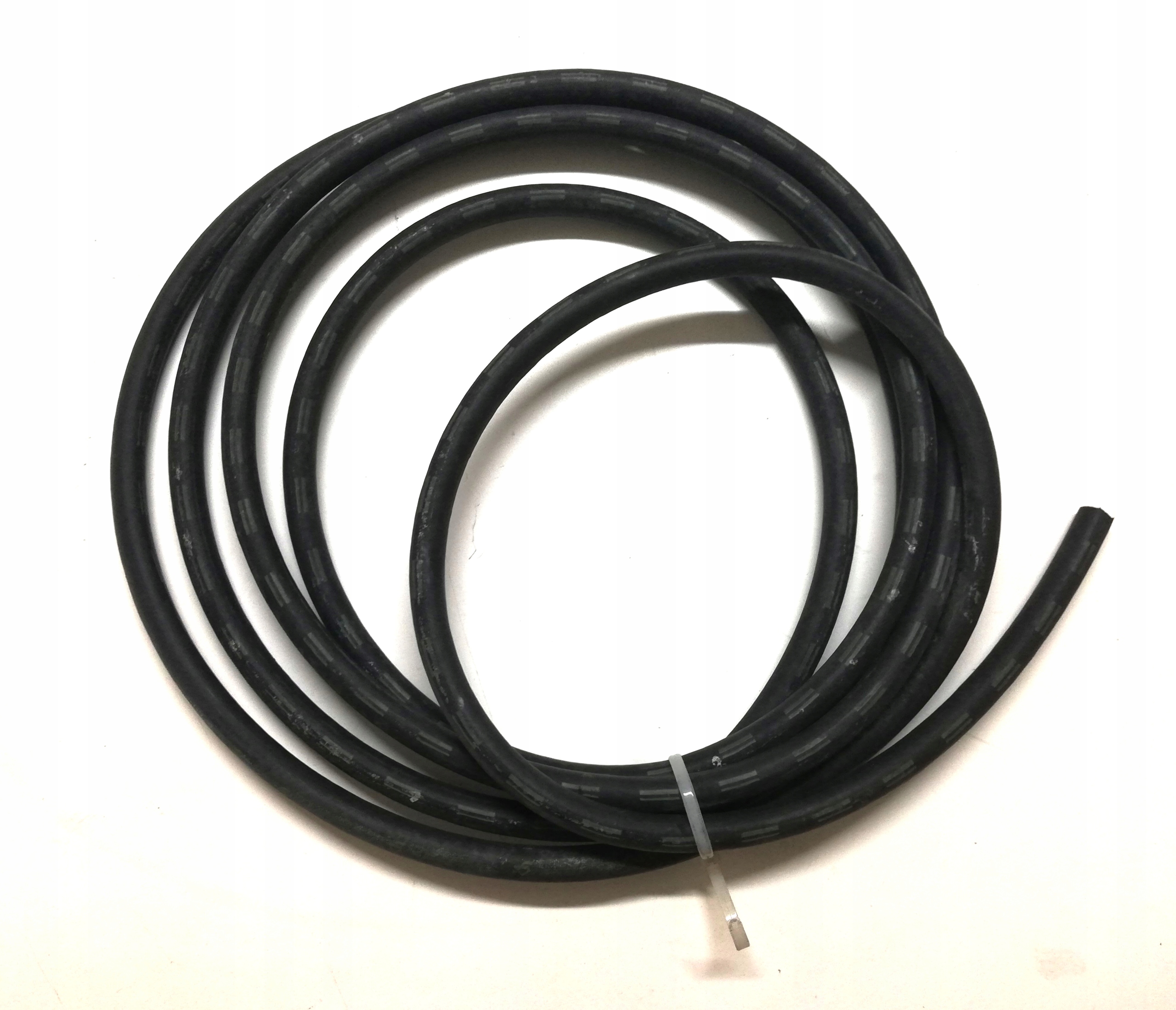 1574.C4 - Топливный шланг топливопровод PEUGEOT 106 1574C4 OE!