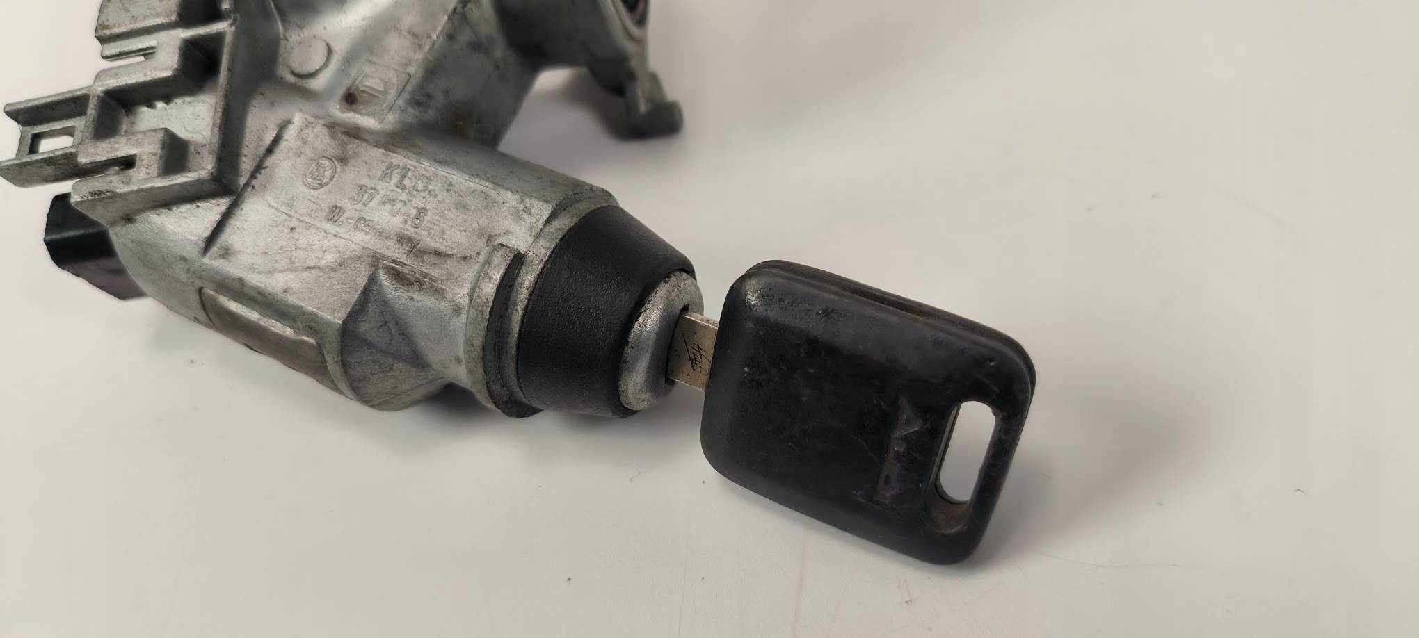 ignition 357905851 VOLKSWAGEN GOLF III