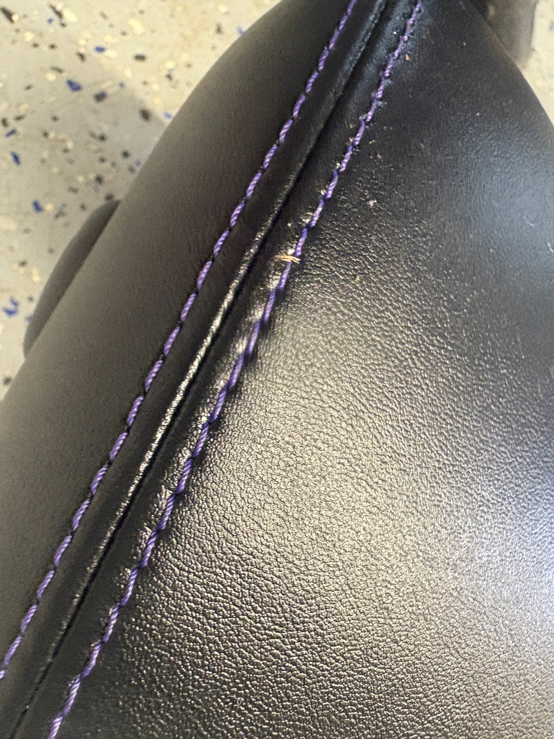 INFINITI Q30 rest left front front leather