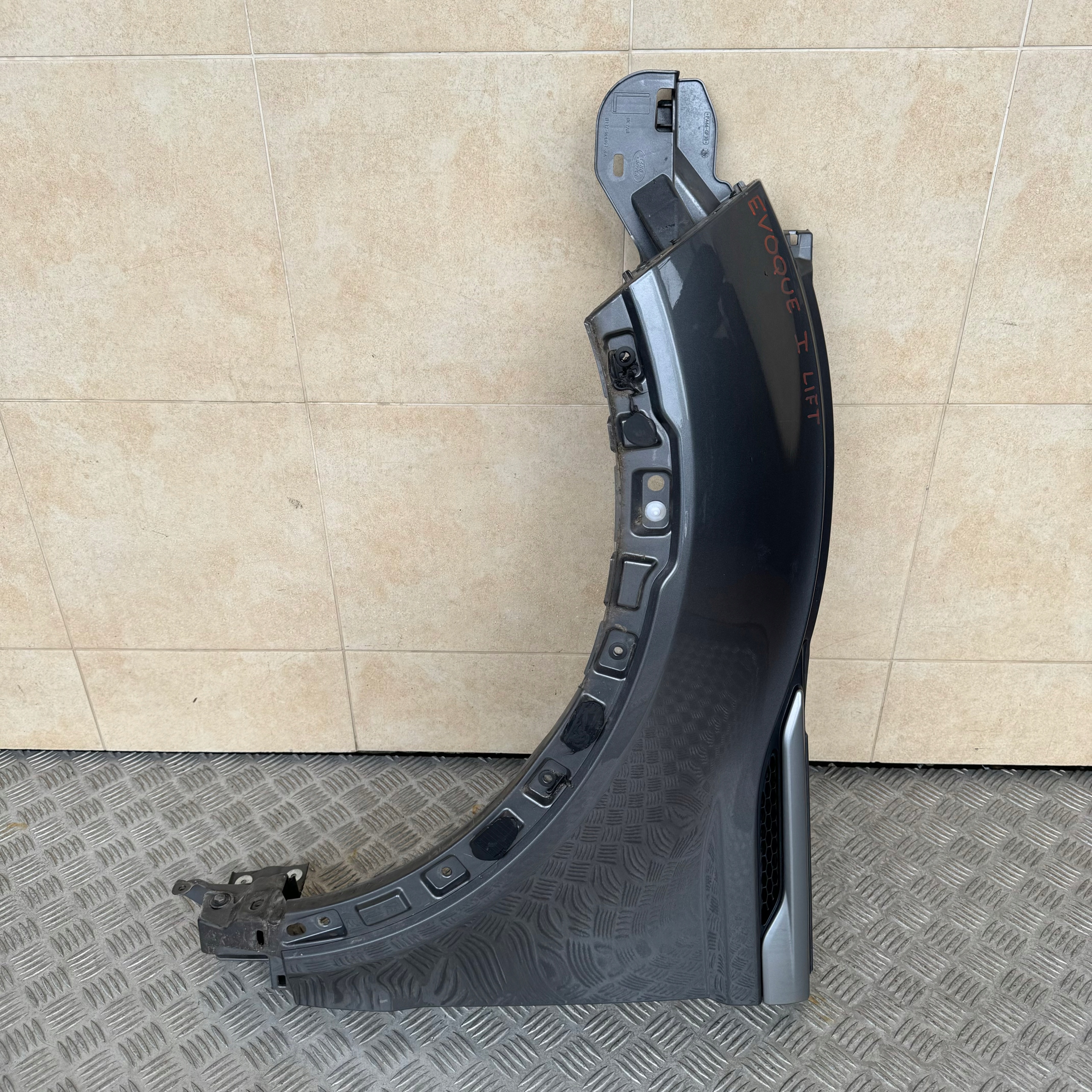 FENDER FRONT LEFT LAND ROVER RANGE ROVER EVOQUE AND LIFT