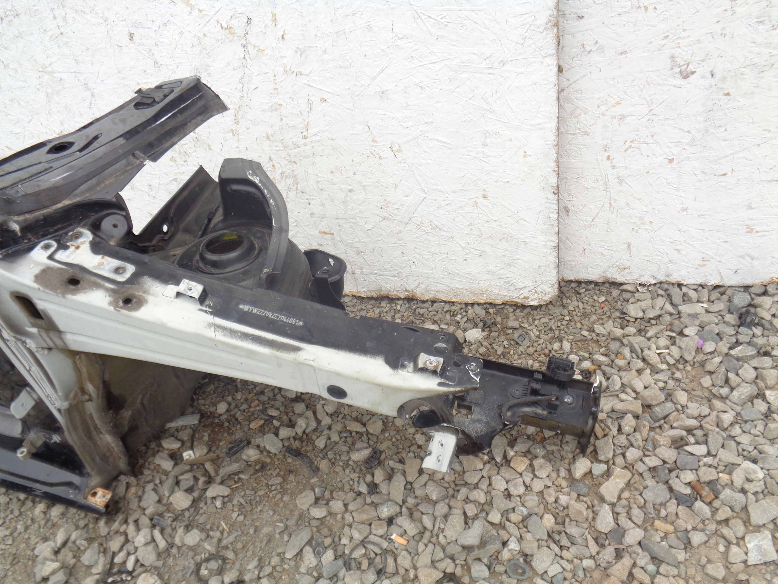 VW POLO 6R 6C quarter right front threshold pillar 08