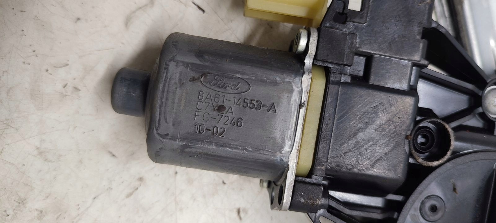 window regulator right front mechanism Ford Fiesta MK7 3D H9