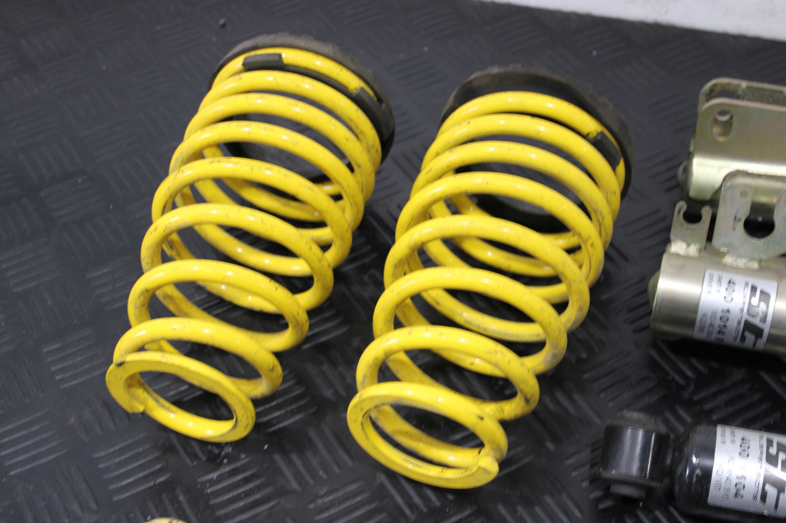 AMORTIZER STRUNA AMORTIZERA SUSPENSION FIAT 500 ABARTH