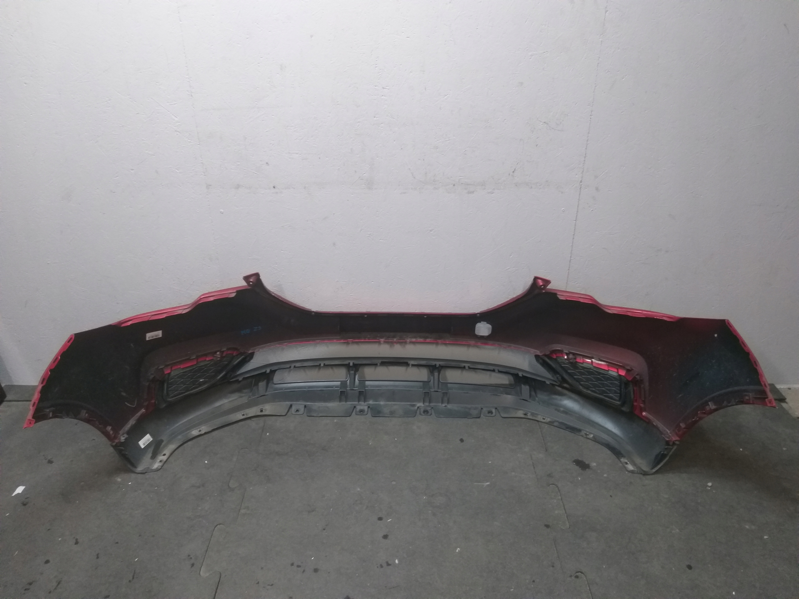 nárazník předek MG ZS