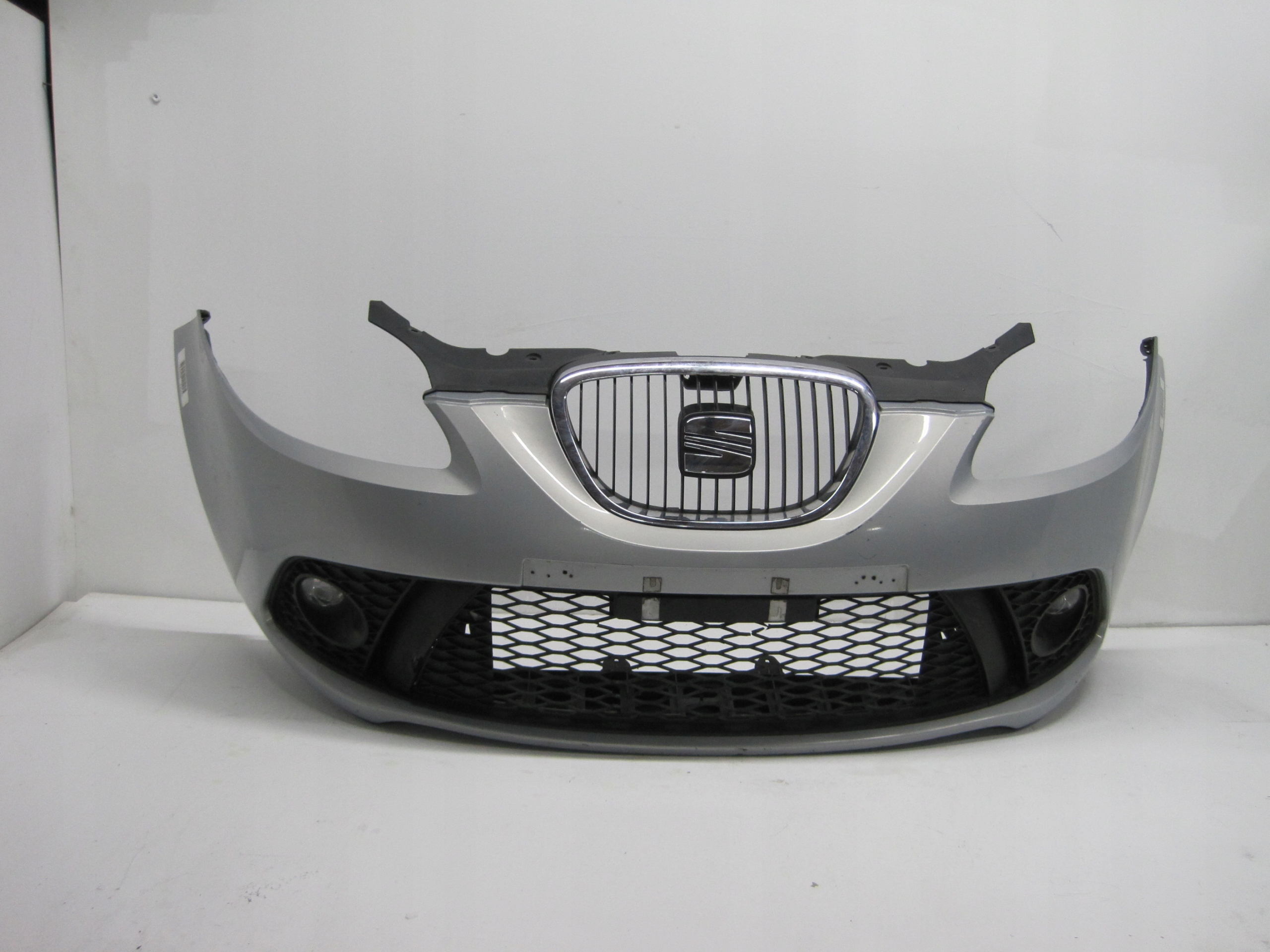 bumper Seat Altea 5P0 FR front front