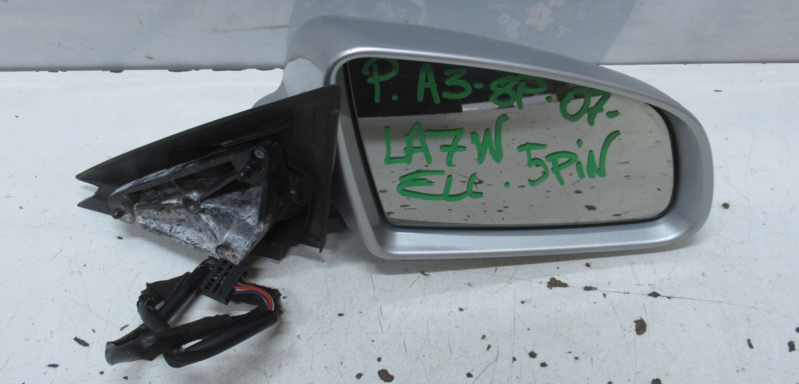 AUDI A3 8P 2007 mirror right 5 PIN LA7W EUROPA