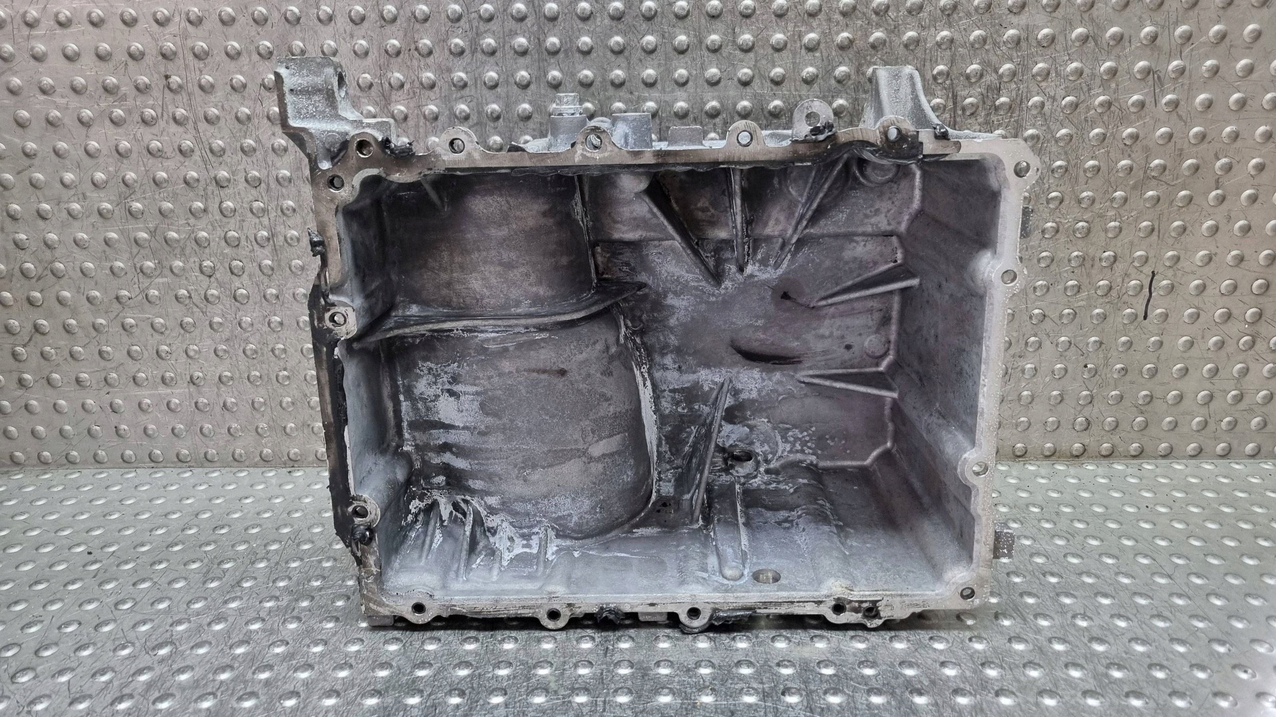 Ölwanne unter Sensor H1BG-6675-AB FORD FOCUS MK3 C-MAX MK2 1.0 ECOB