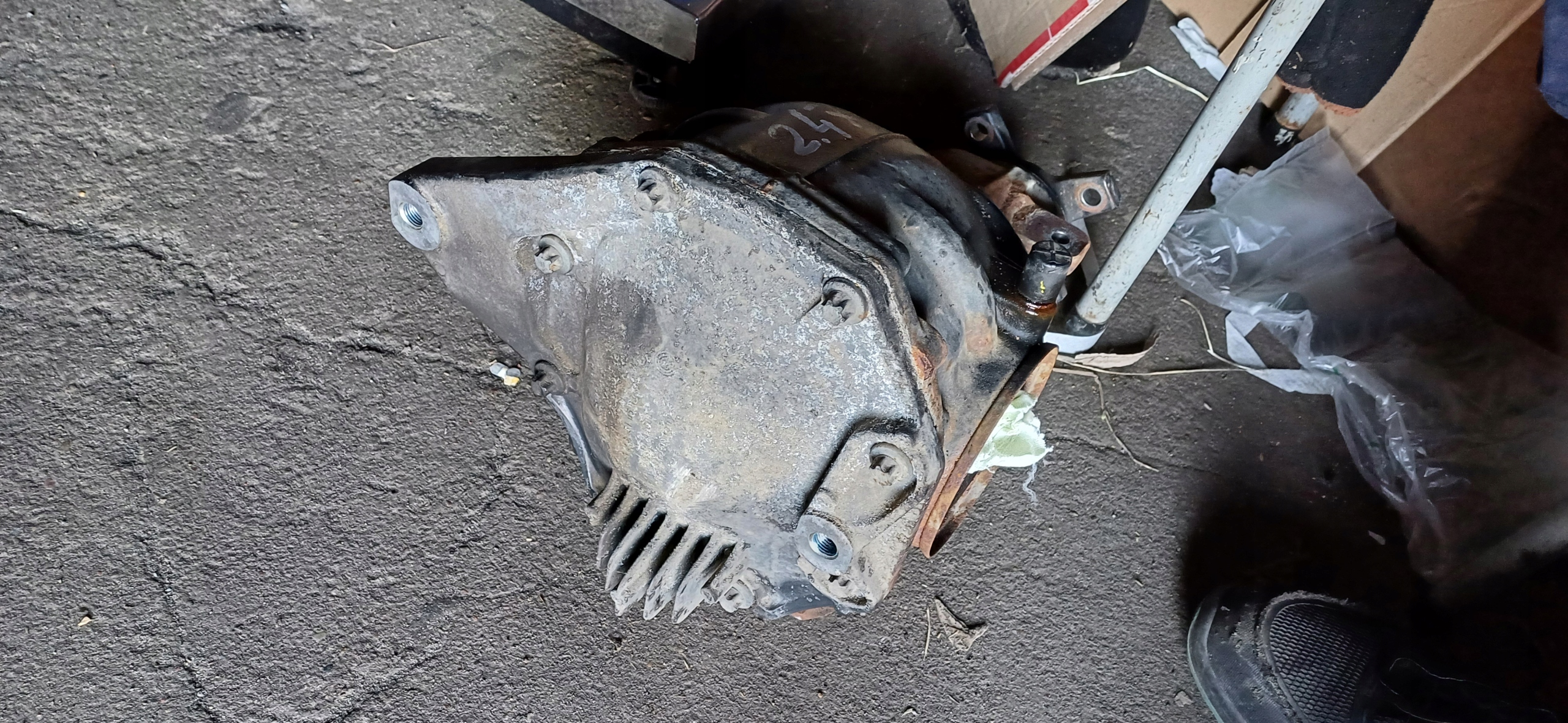 MERCEDES W203 3.0 CDI differential diff rear part 2.47