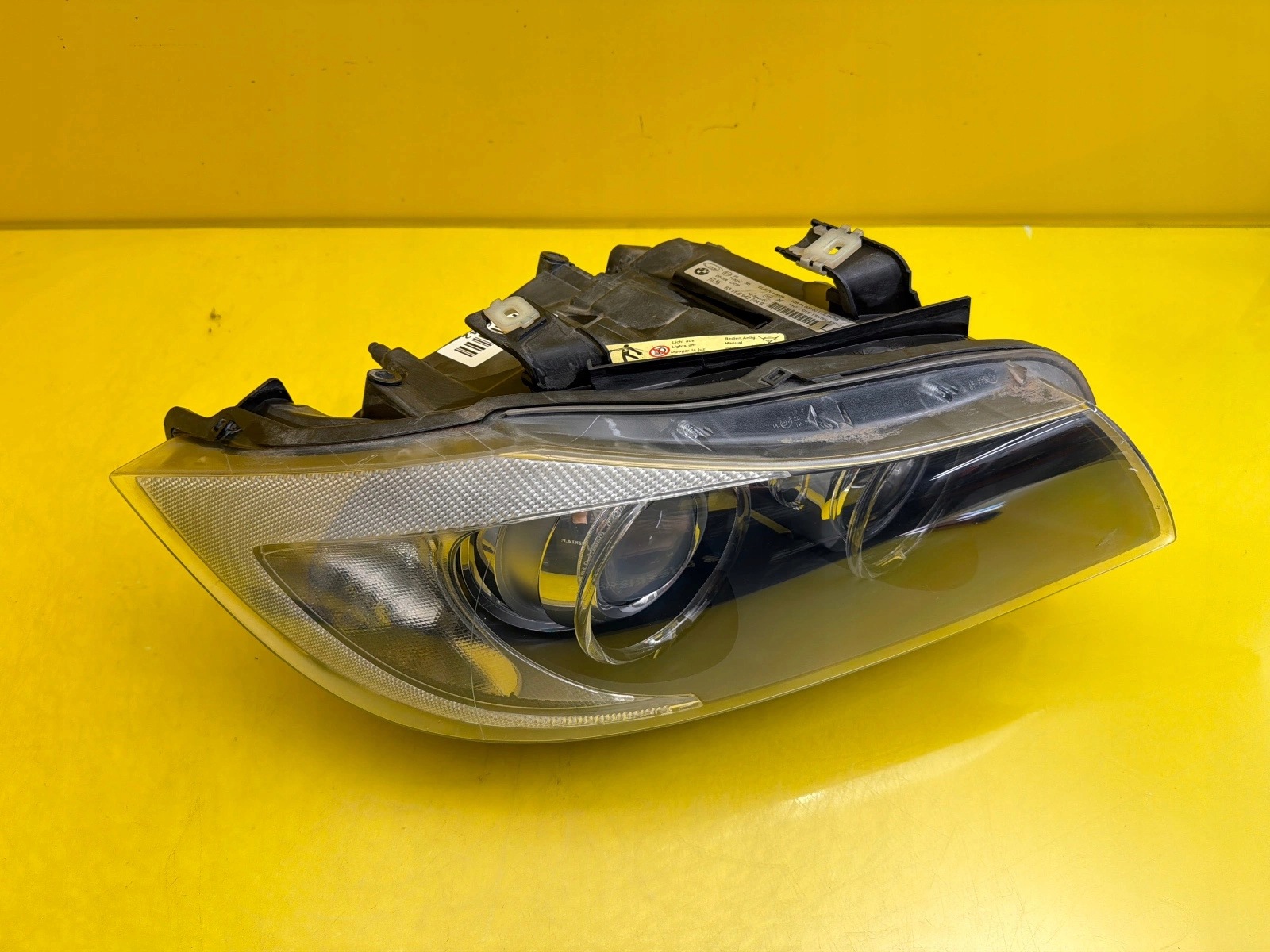 light right BMW 3 E90 E91 Xenon positioning 6942744