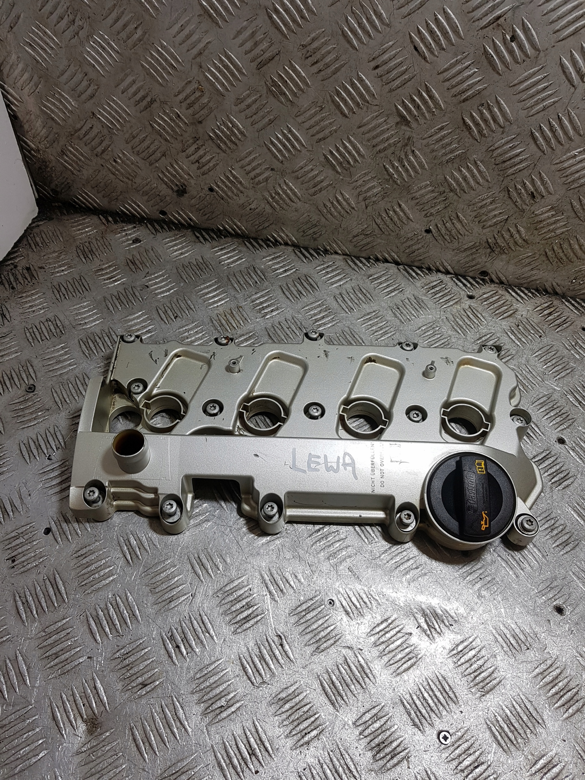 Abdeckung der Ventile AUDI Q7 079103471 4.2FSI