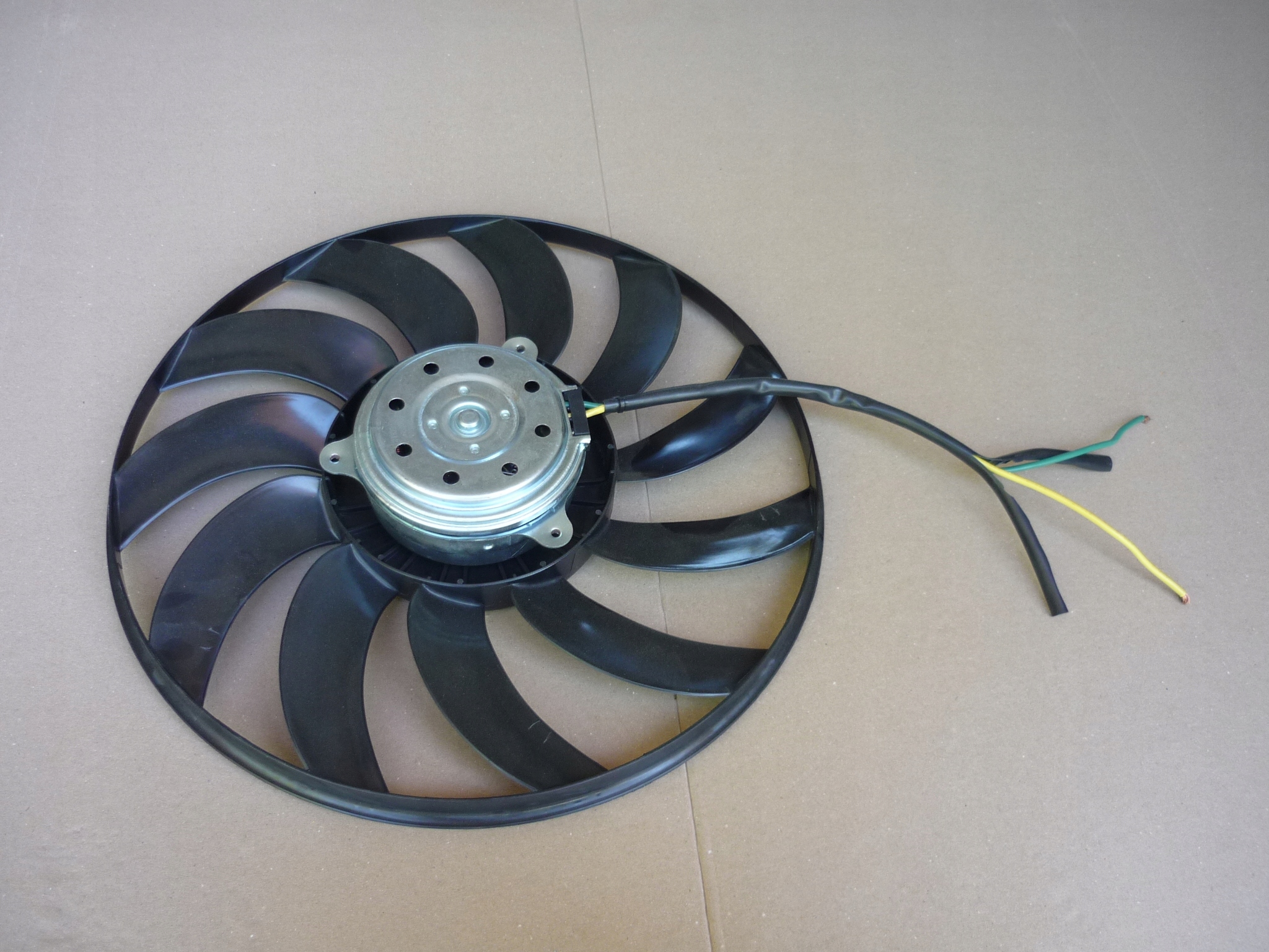 JAK NOWY WENTYLATOR CHŁODNICY AUDI A6 C6 2.0 TDI TFSI Producent części Abakus