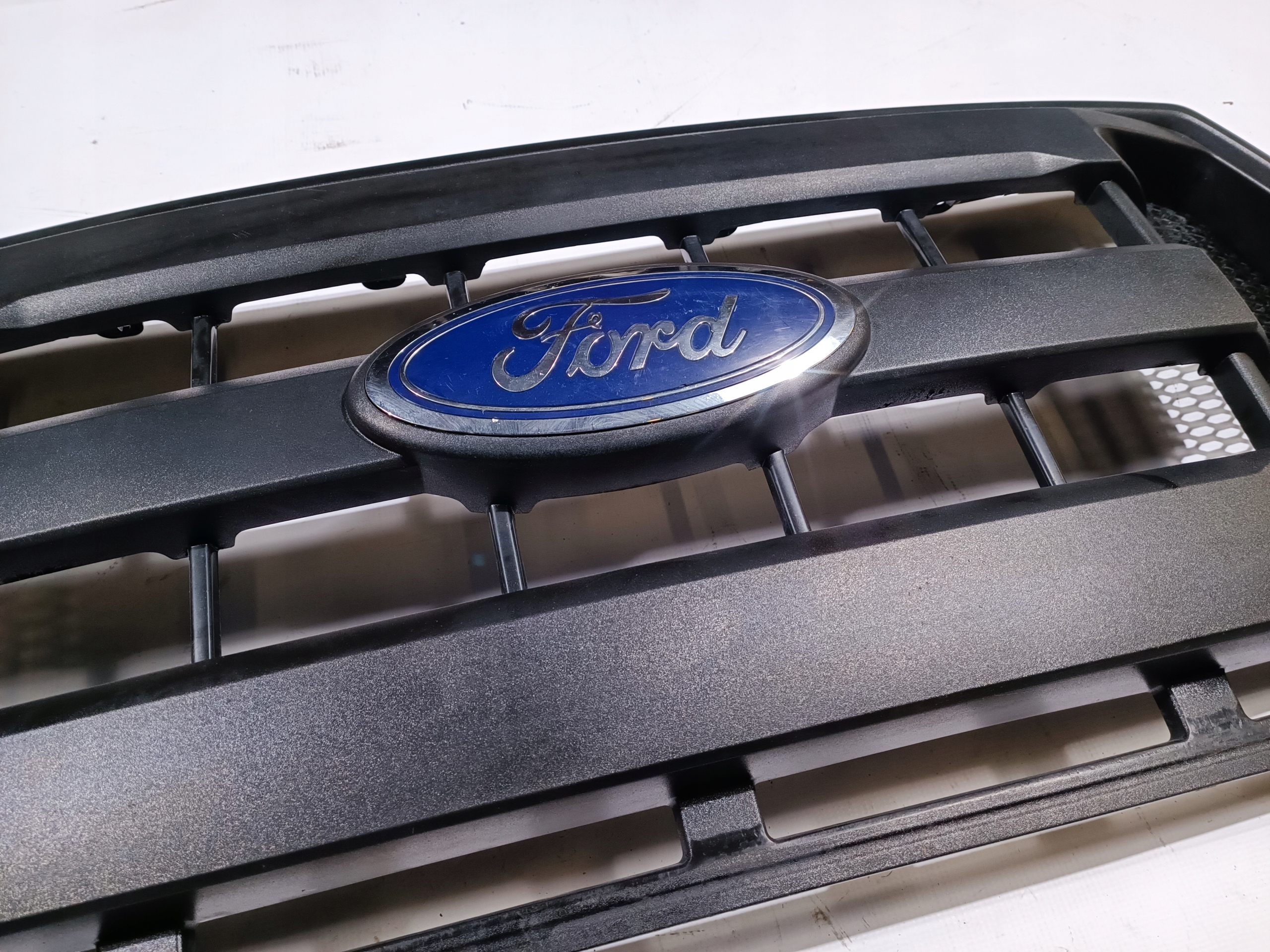 grill grille radiator Ford F150 2015